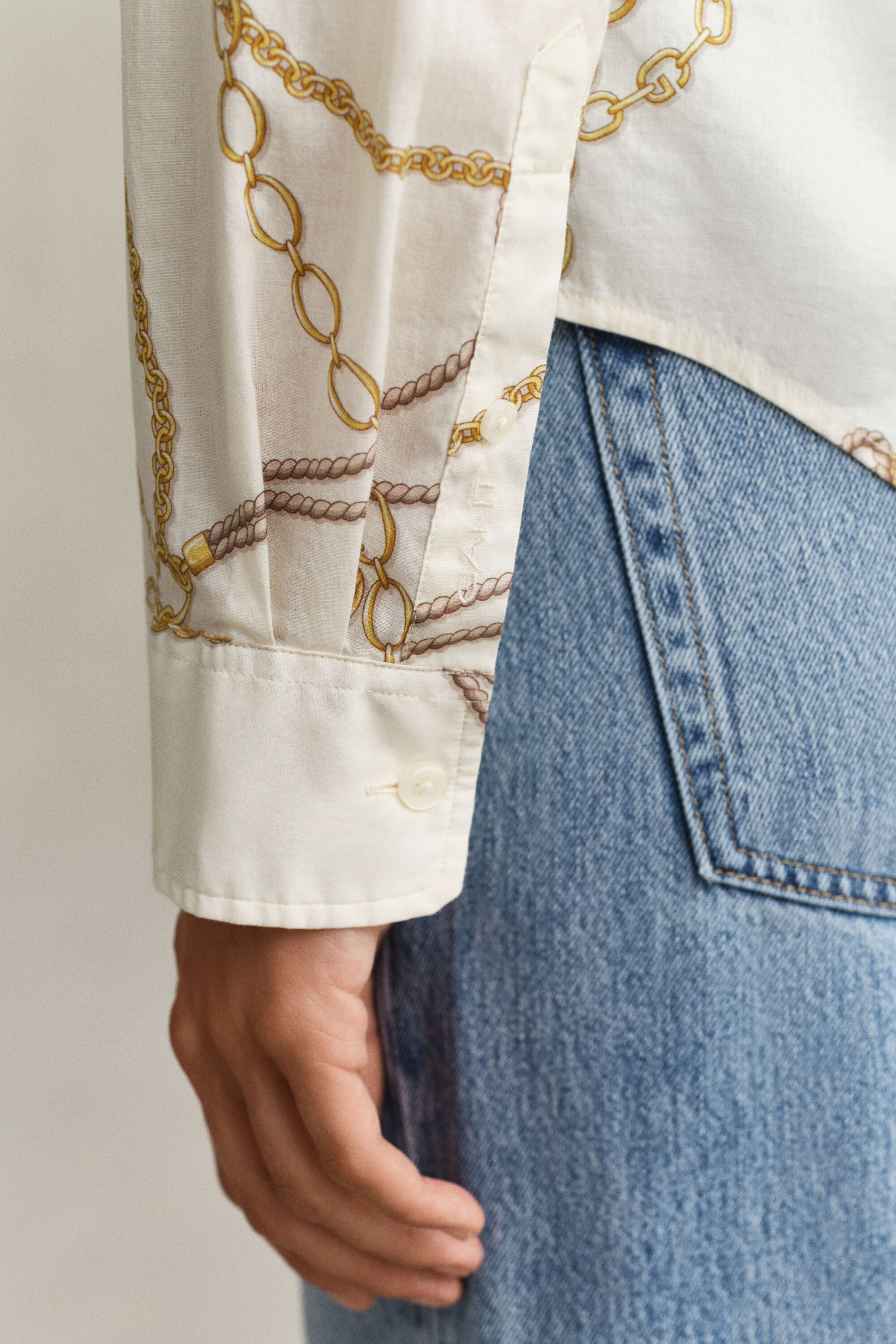 Skjorte af bomuldsvoile