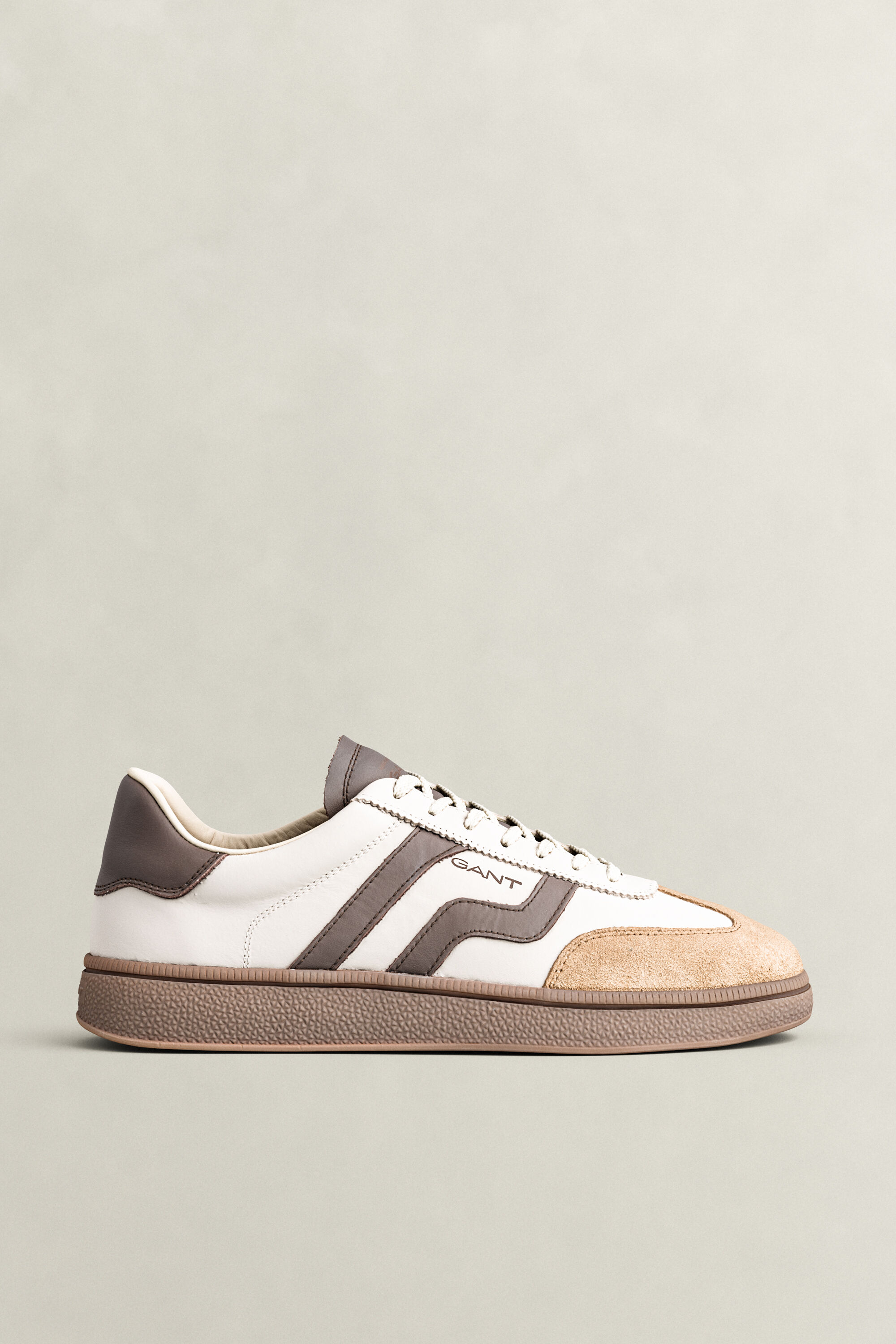 Cuzmo sneakers i læder og ruskind