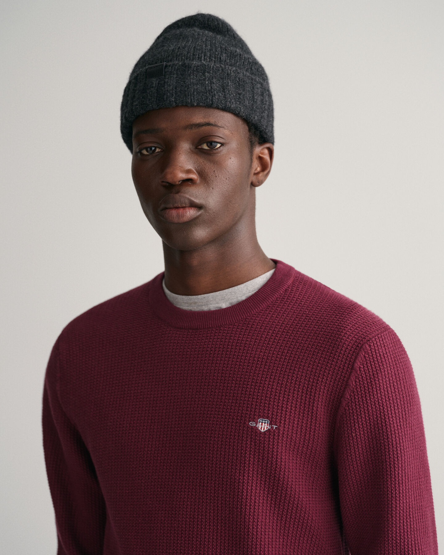 Mikro-tekstureret crewneck sweater af bomuld