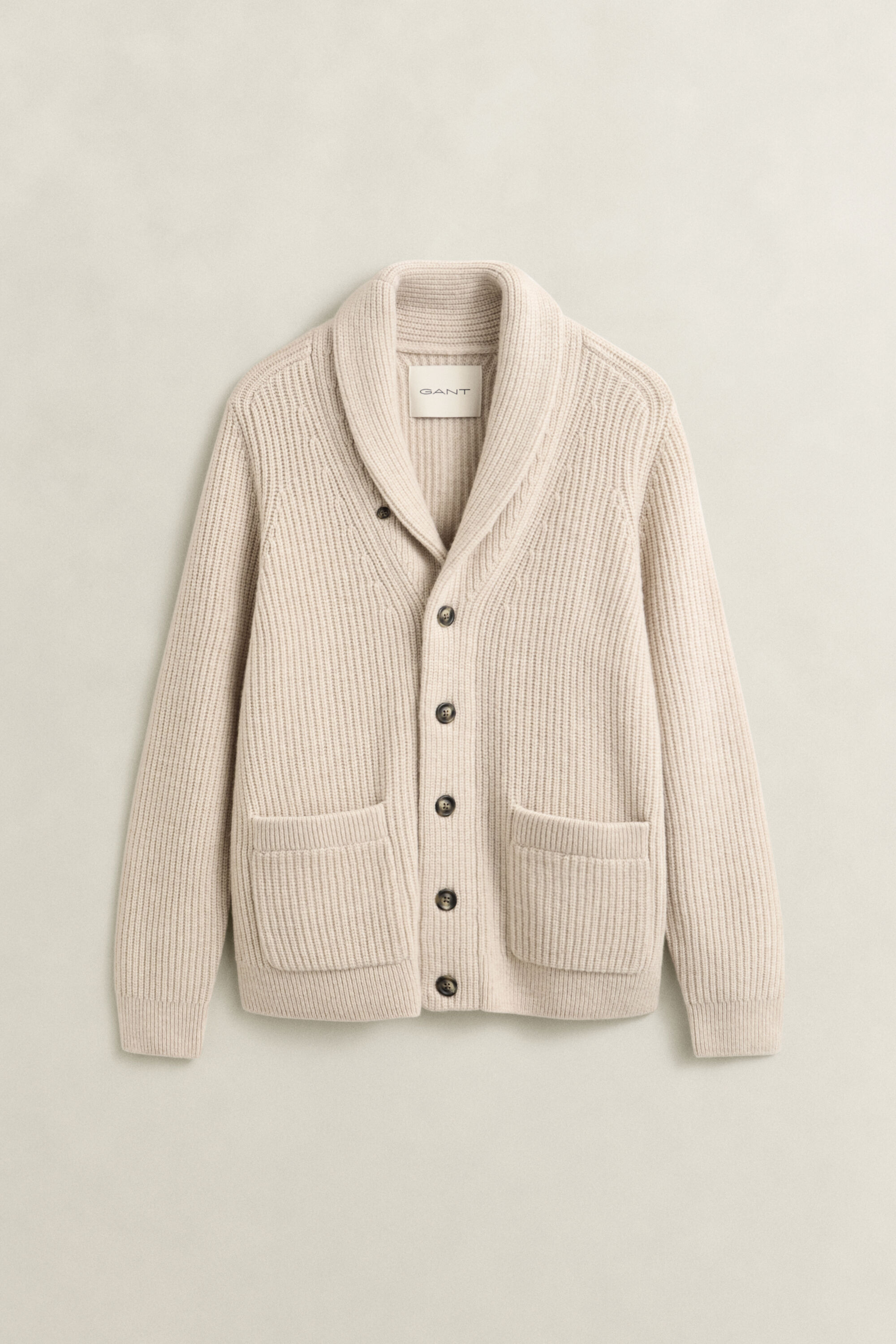 Ribstrikket cardigan i uldblanding