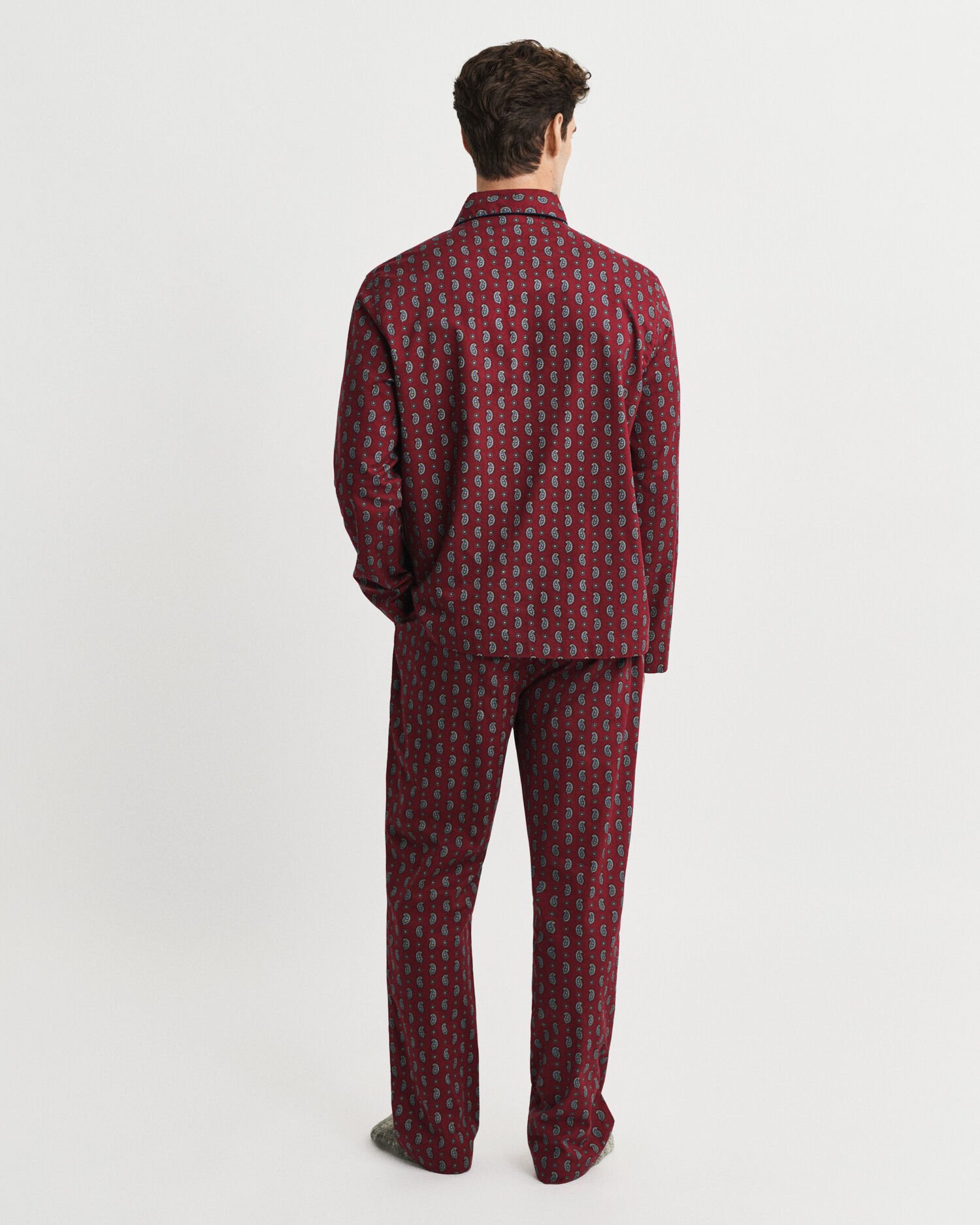 Pyjamassæt med paisley-tryk i gaveæske