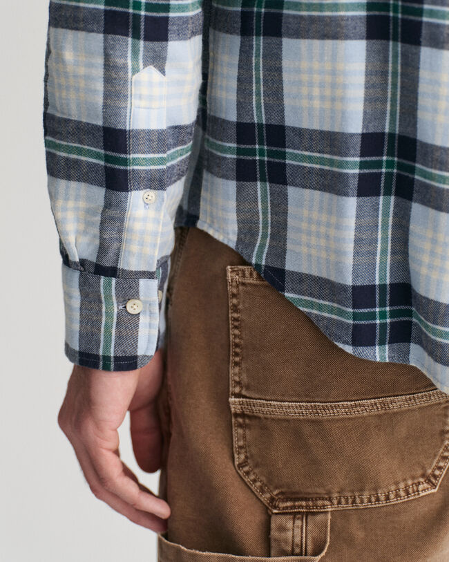 Regular fit skotskternet flannelskjorte