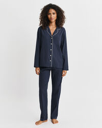 Pyjamassæt af satin med striber i gaveæske