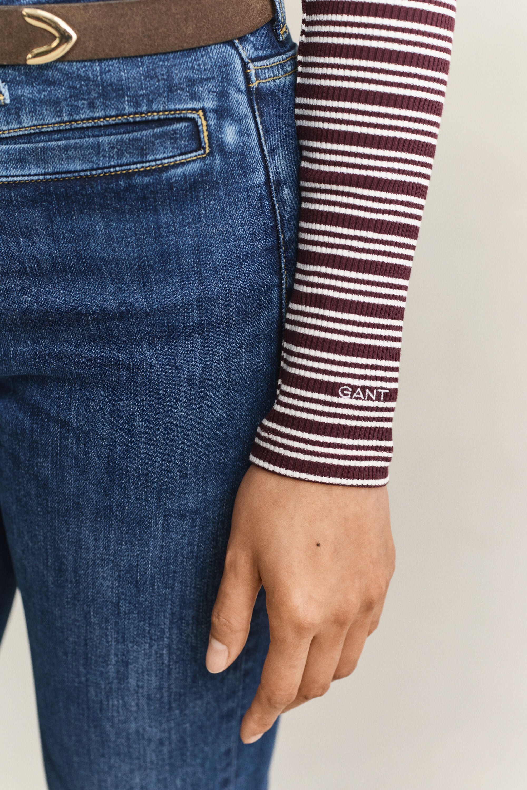 Ribstrikket Henley top med lange ærmer