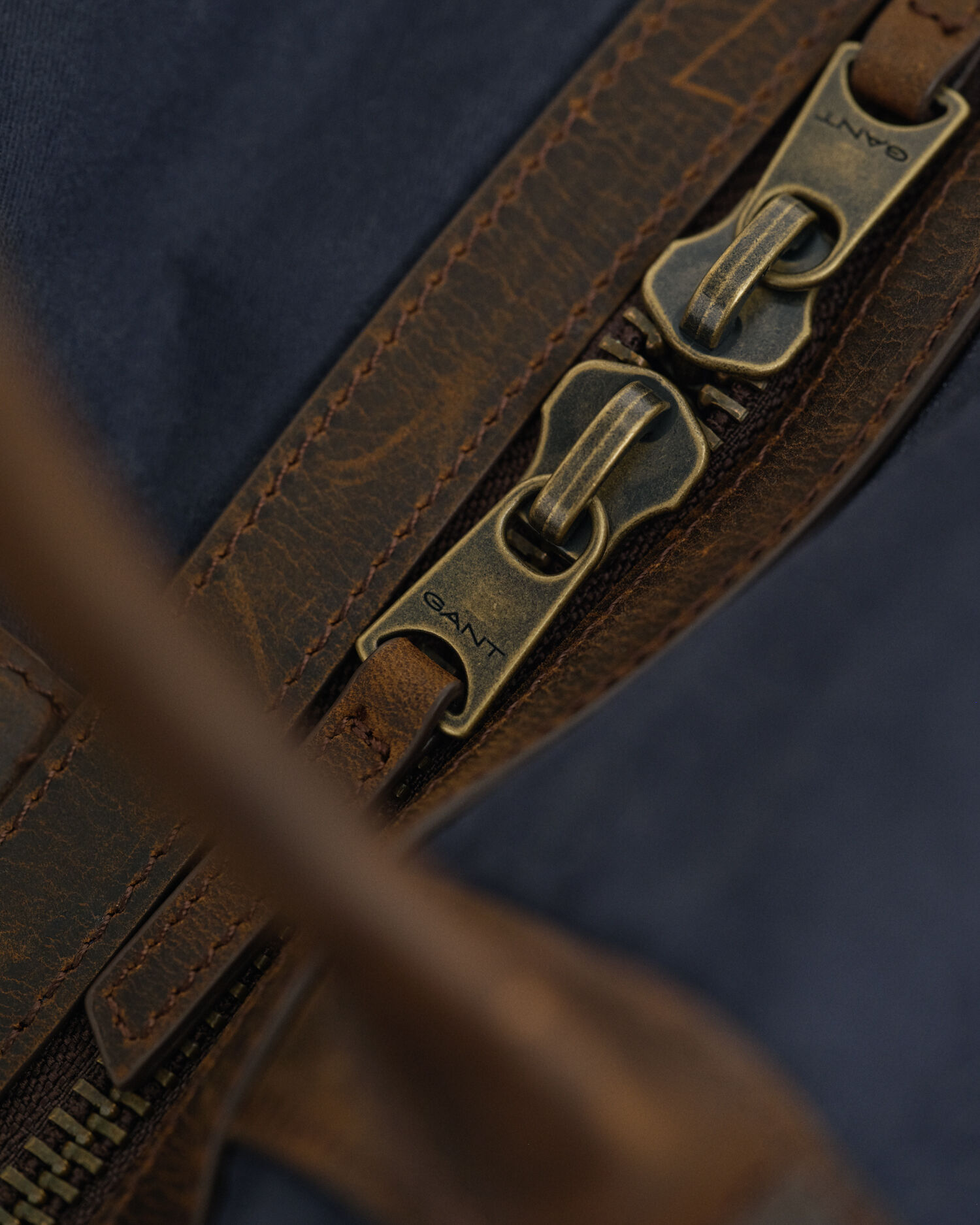 Rejsetaske i vokset bomuld