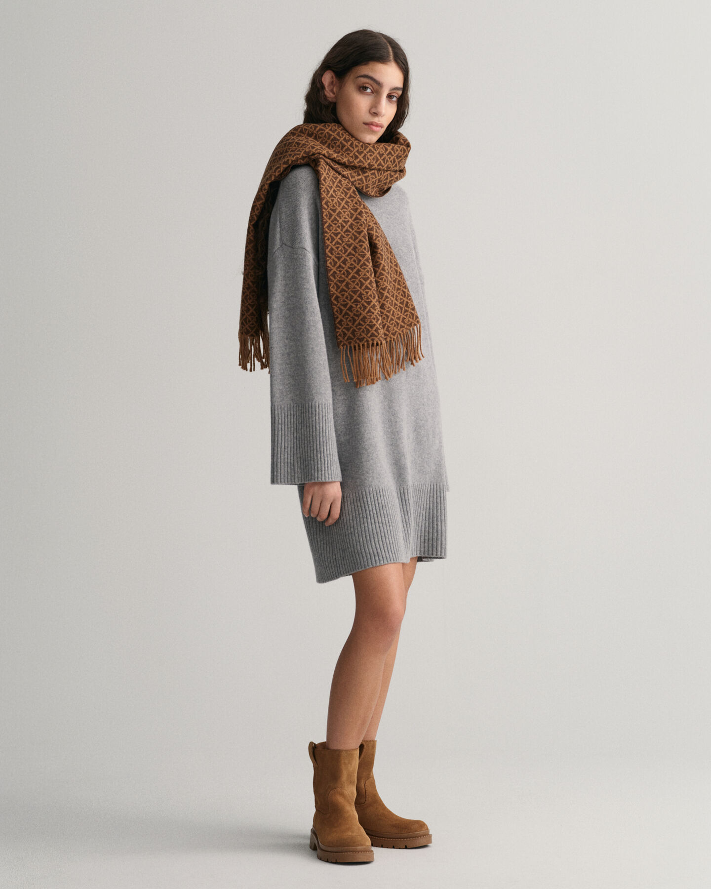 G Patterned halstørklæde