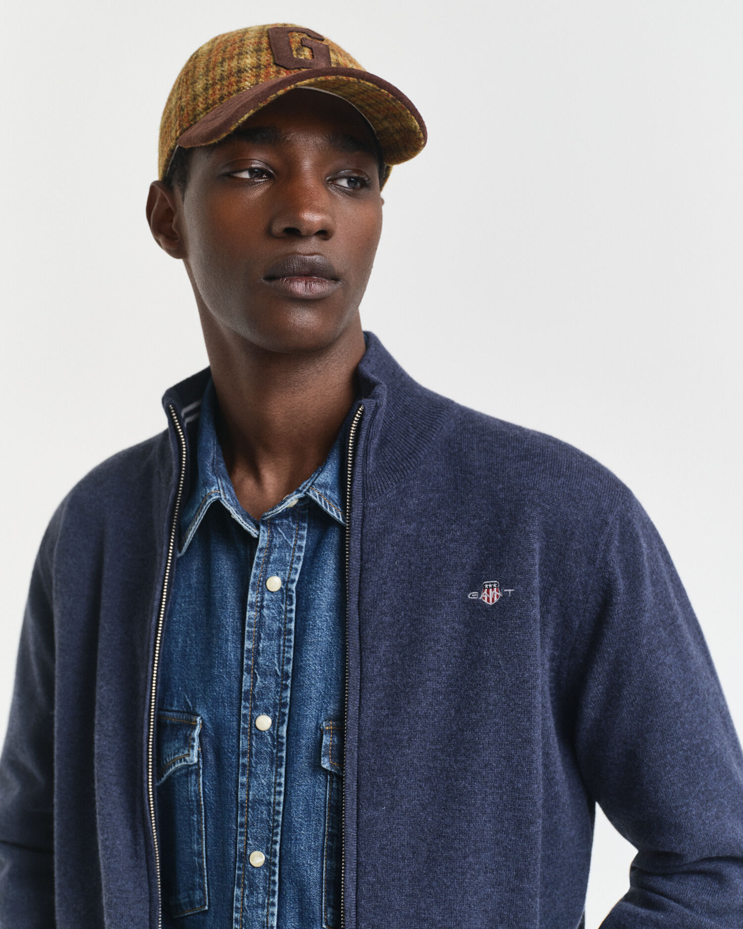 Cardigan af ekstra fin lammeuld med lynlås