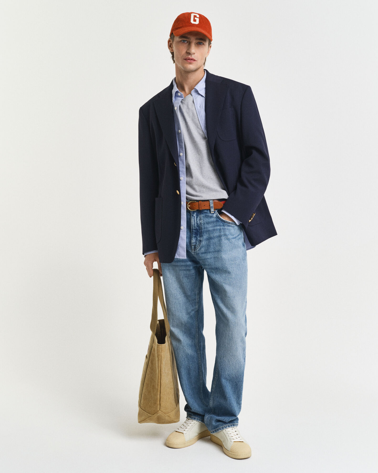 Slim fit Shield T-shirt med V-hals