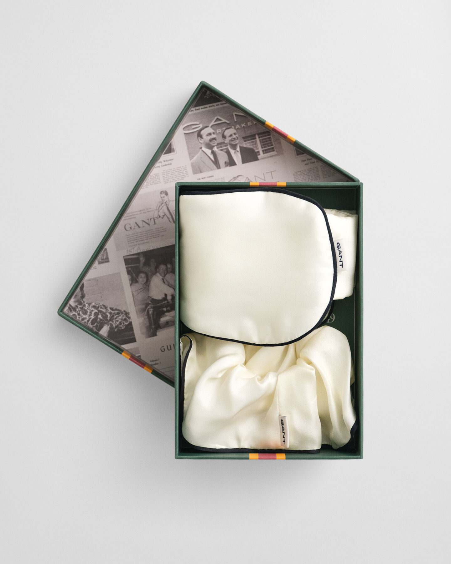 Gavesæt med sovemaske og hårbånd af silke