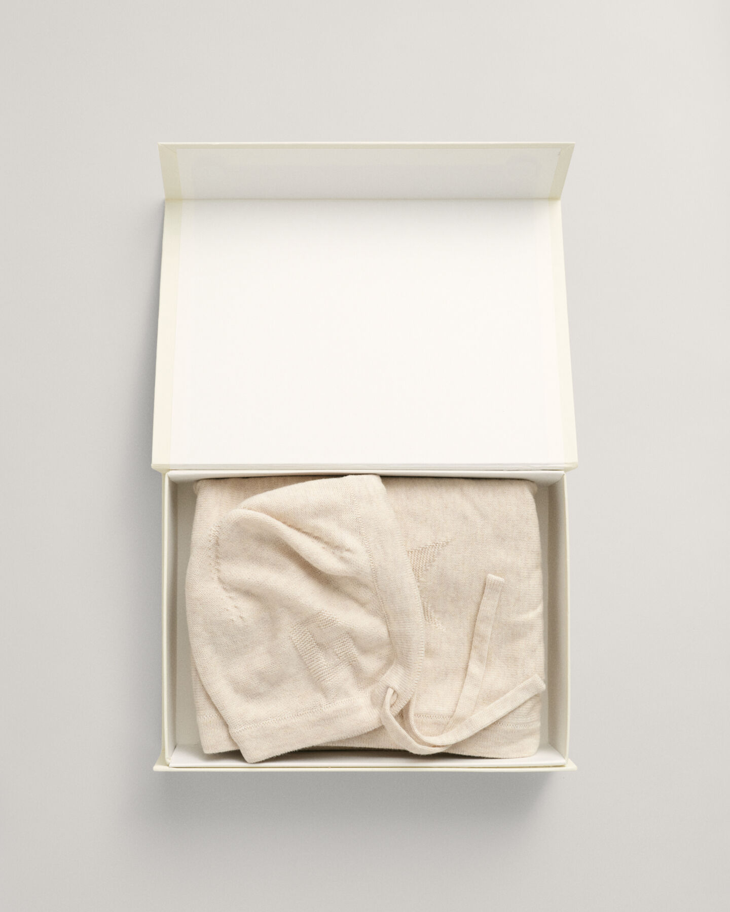 Baby gavesæt med tæppe og beanie