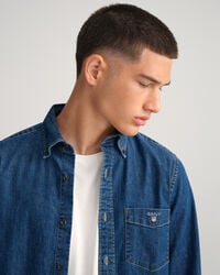 Slim fit denim-skjorte