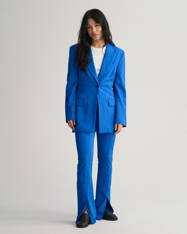 Tætsiddende blazer med brede skuldre