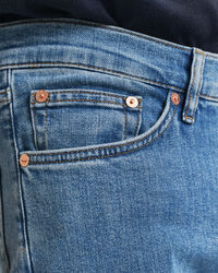 Slim fit jeans i let vask