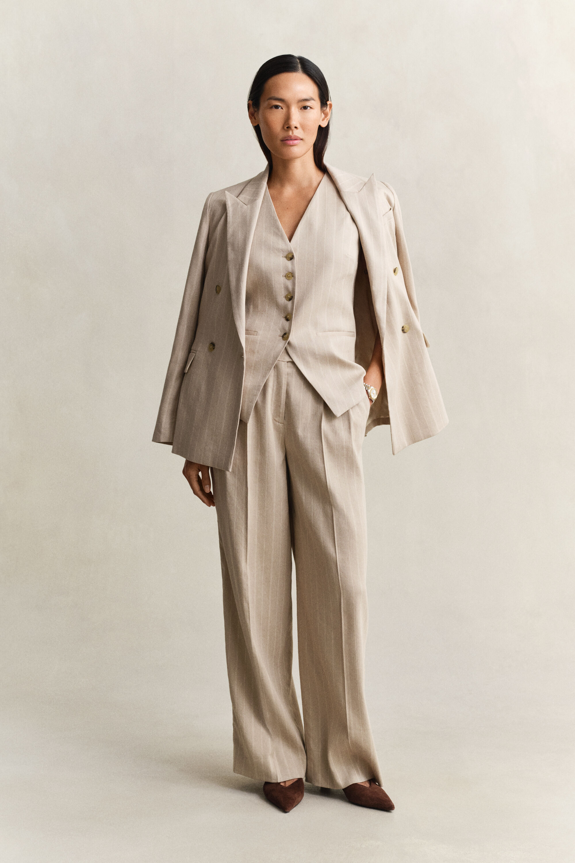 Nålestribet vest i hørblanding