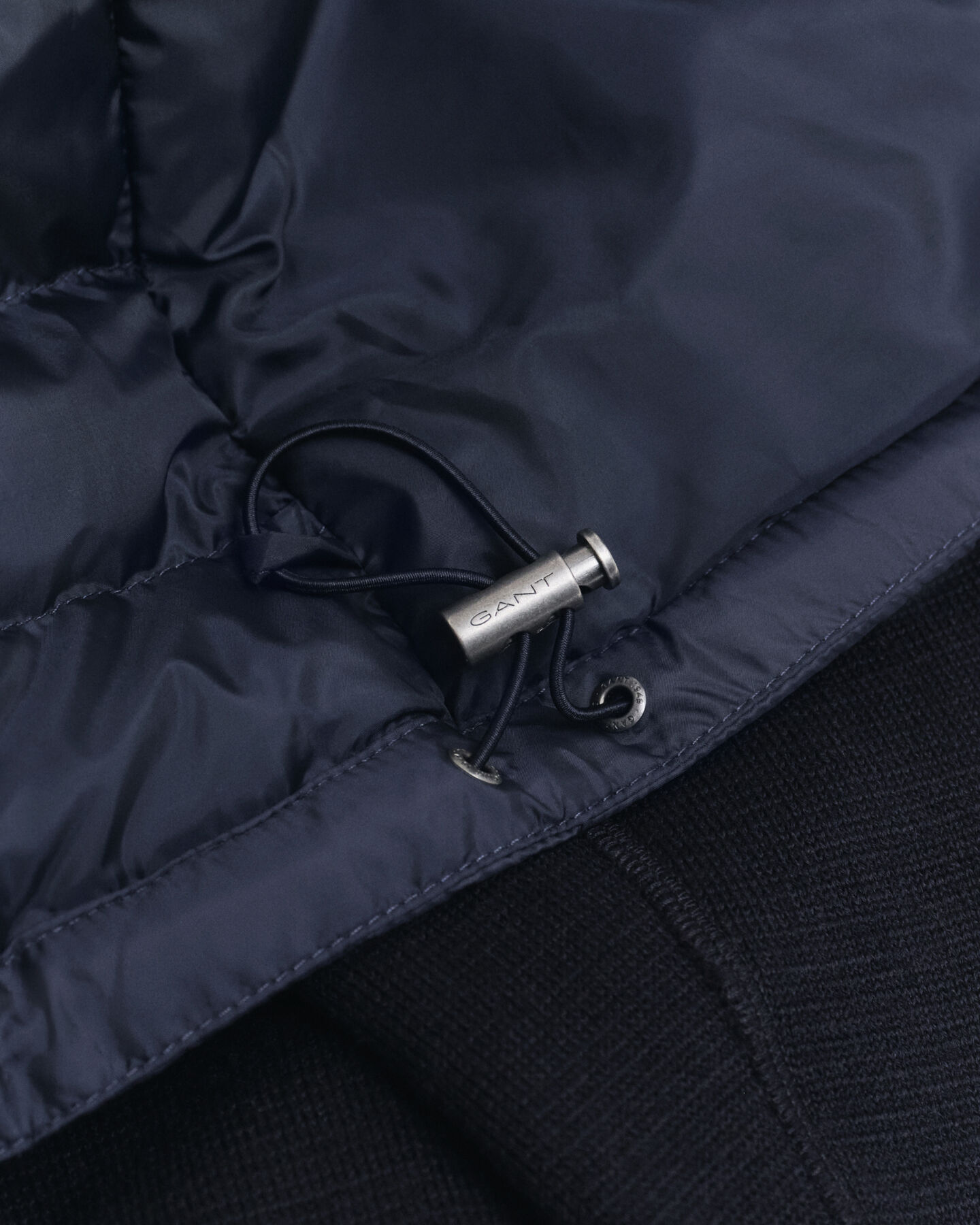 Jakke i blandede materialer