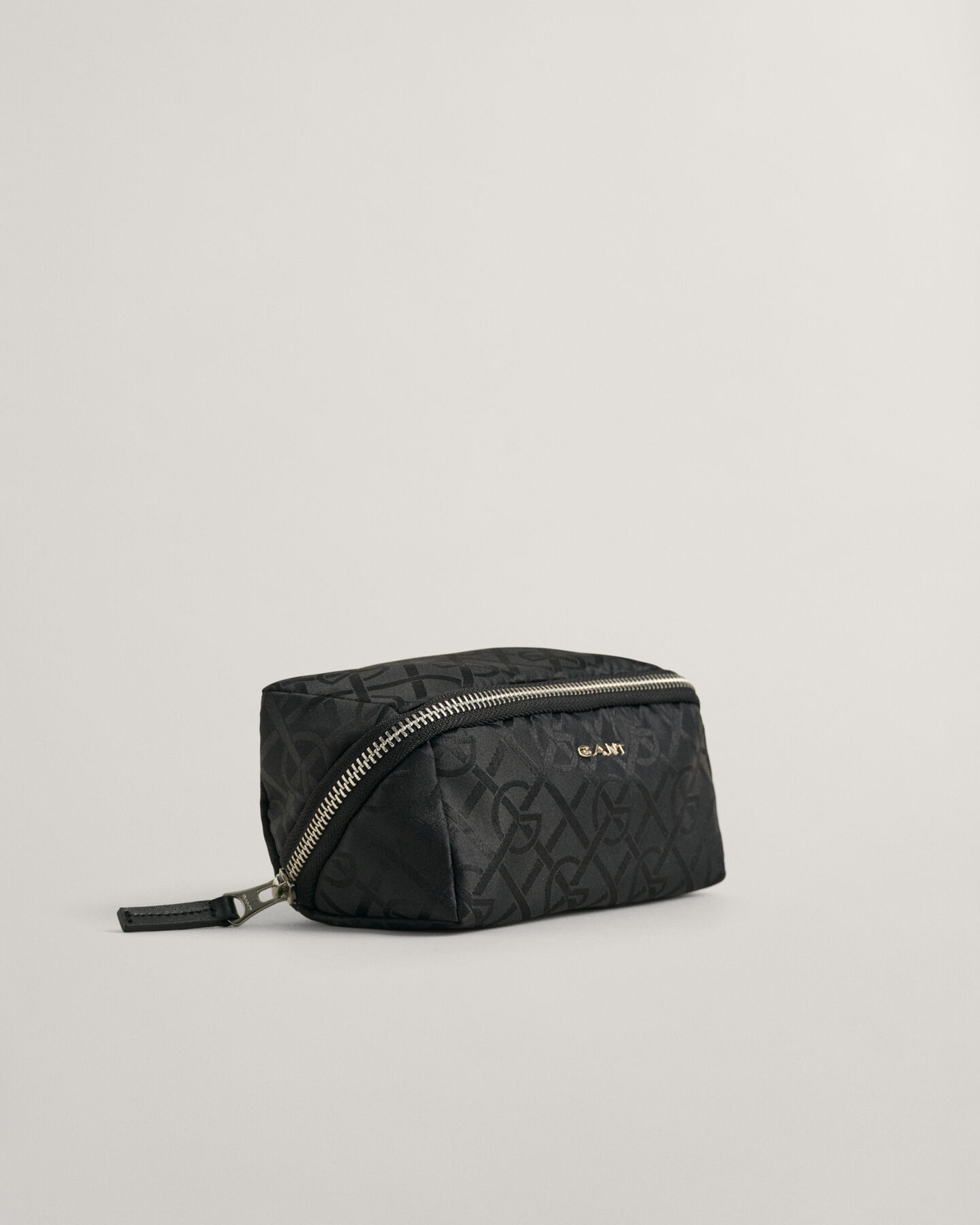 G Patterned makeup-taske