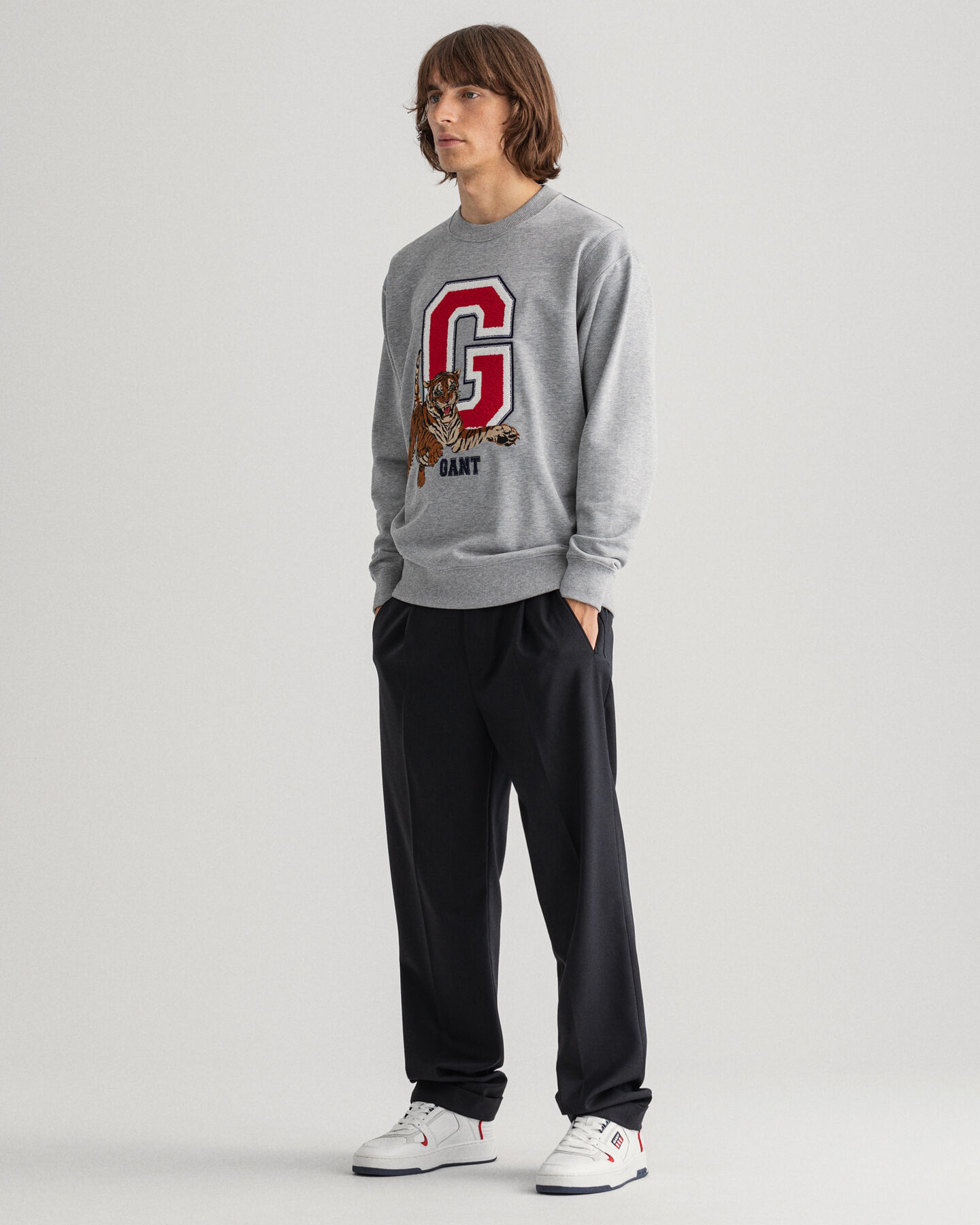 Fluid bukser med l&aelig;g