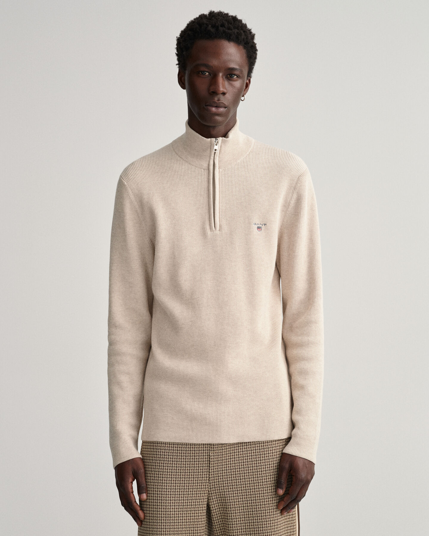 Ribstrikket Texture sweater med halv lynl&aring;s