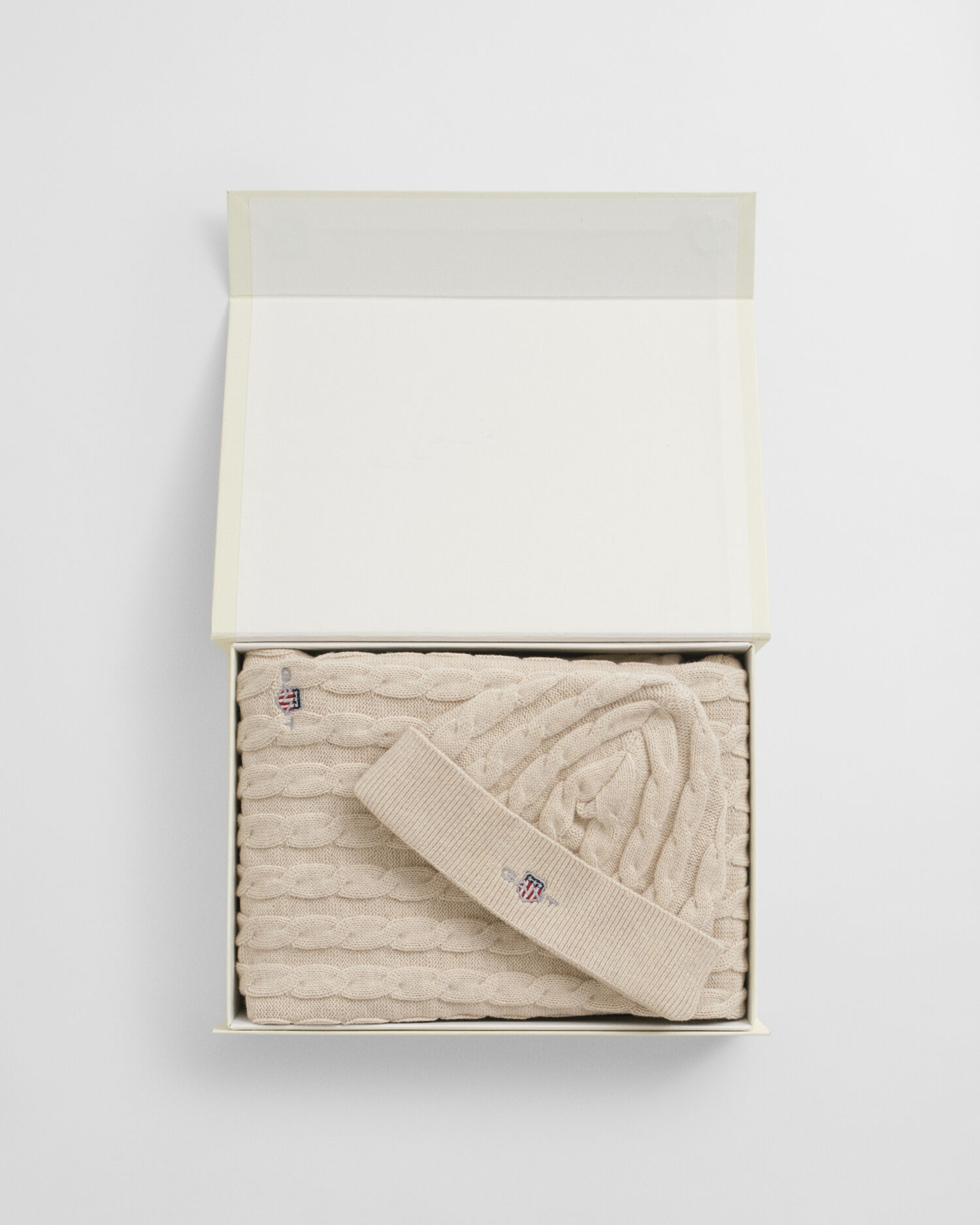 Baby gavesæt med tæppe og beanie