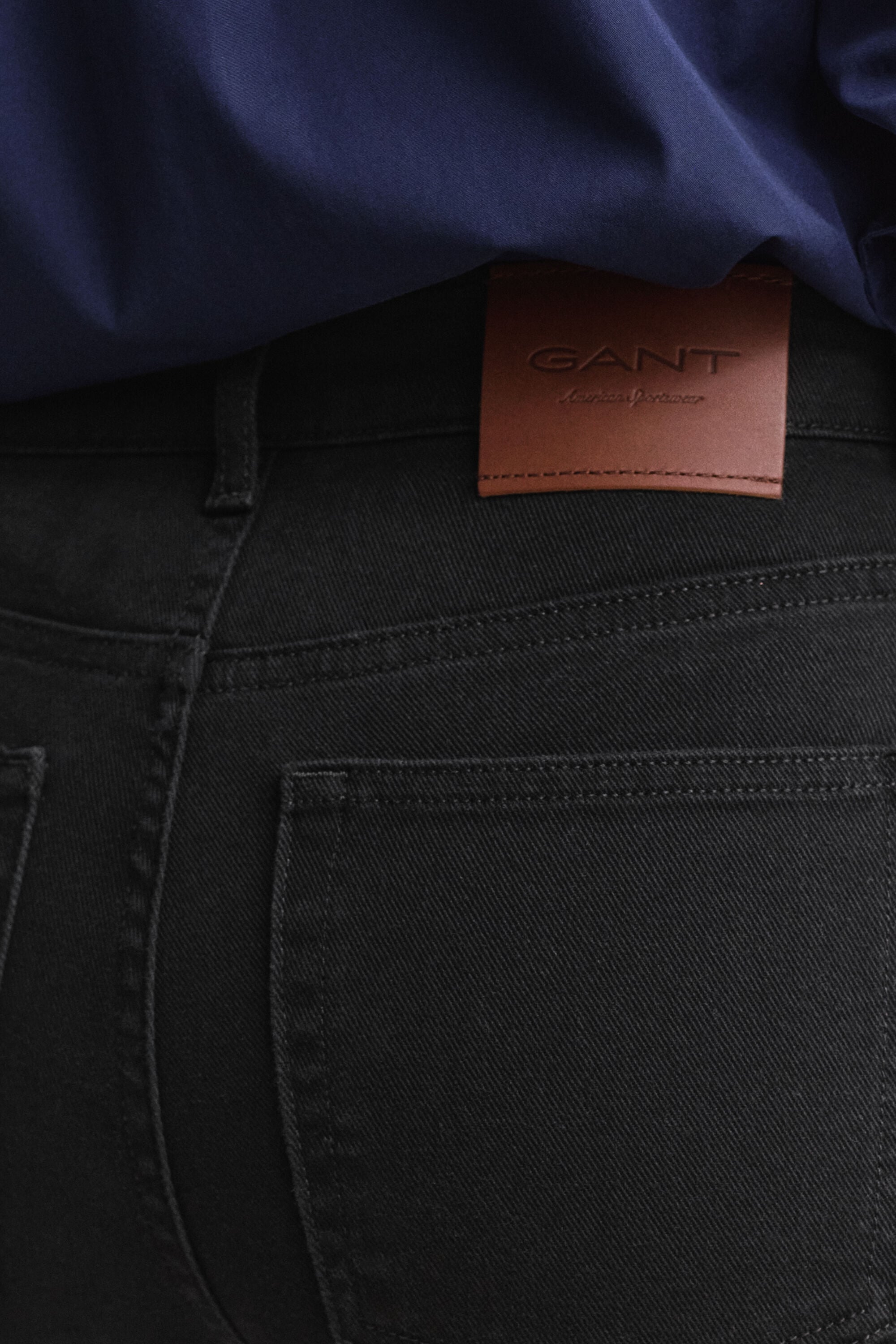 Slanke jeans med stræk og svaj
