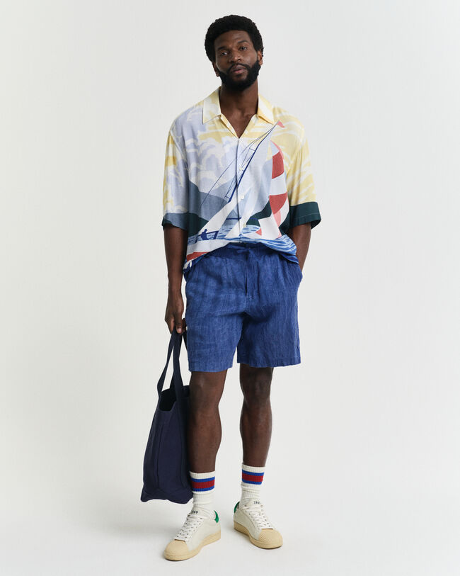 Relaxed fit kortærmet skjorte med sejlads-scene