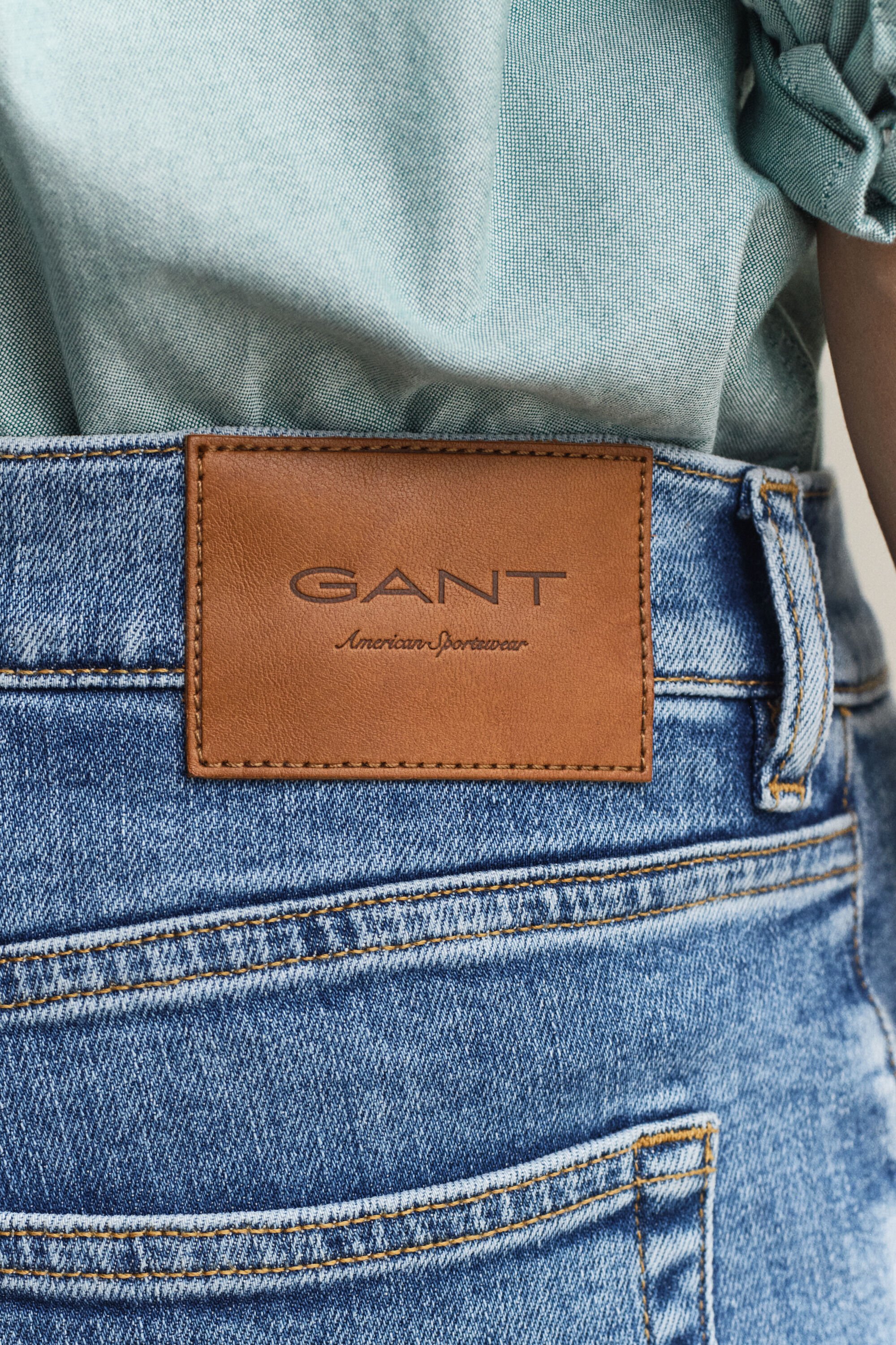 Slim fit jeans i let vask