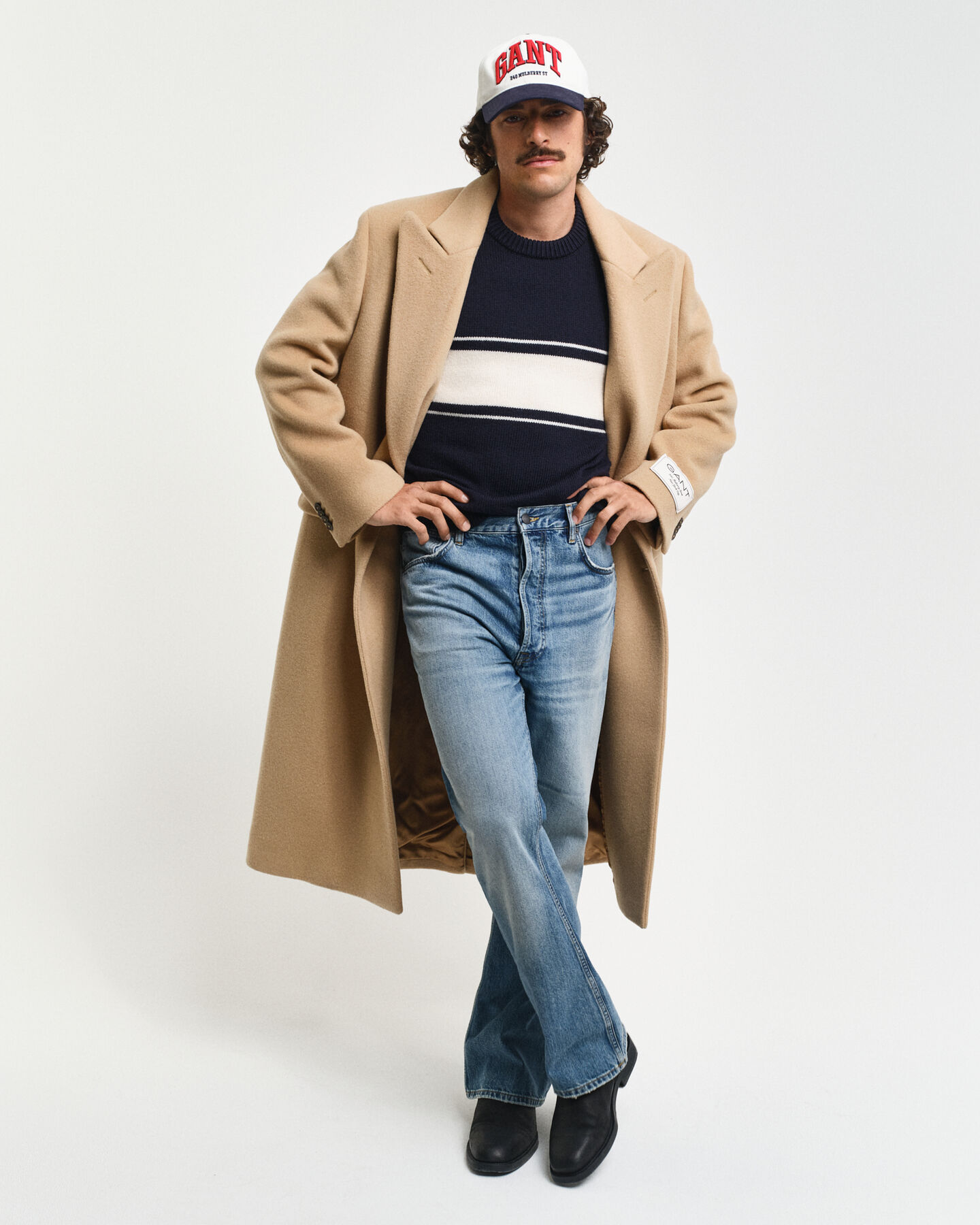 Dobbeltradet uldfrakke