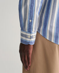 Regular fit farverig skjorte med striber