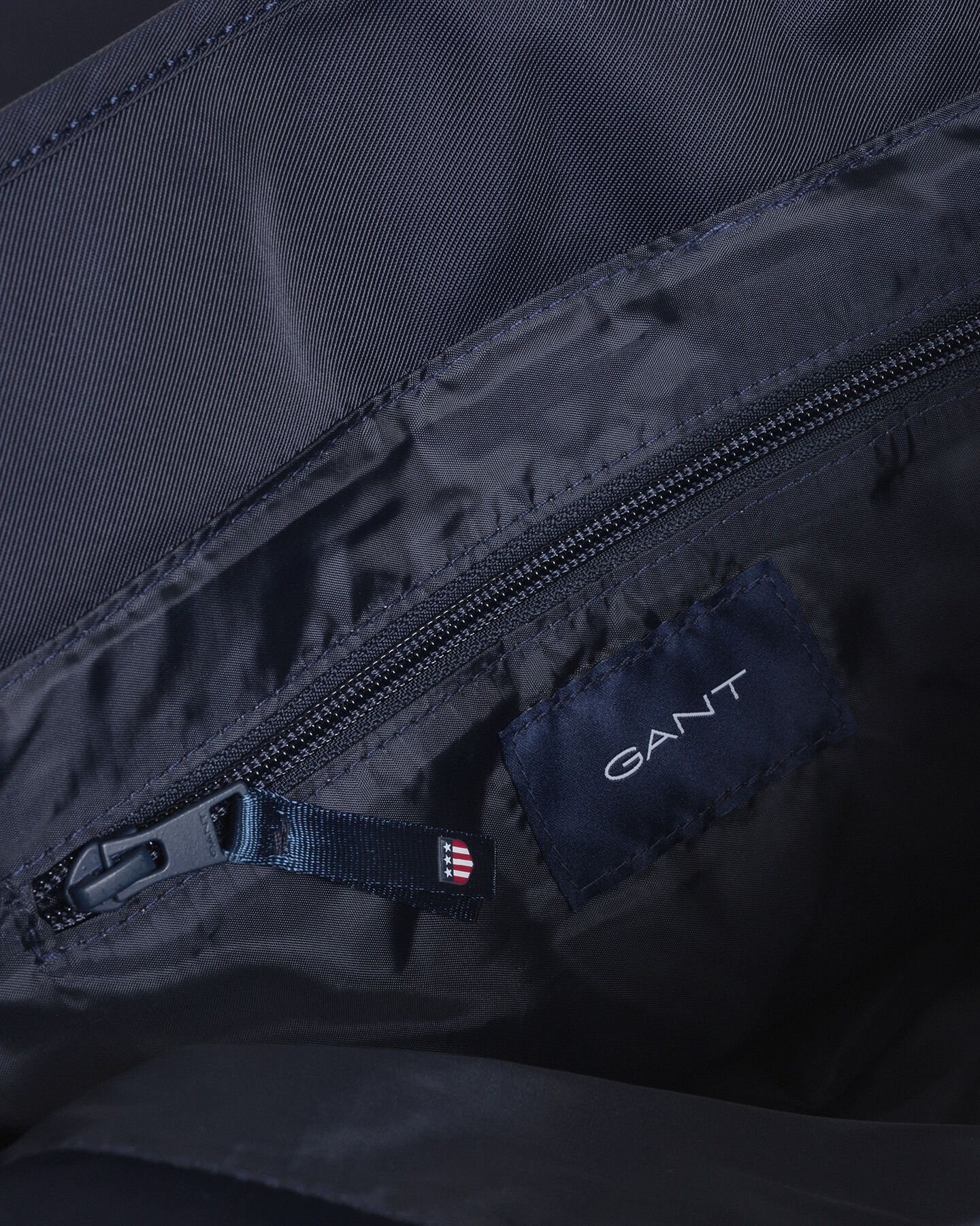 Retro Shield dokumenttaske