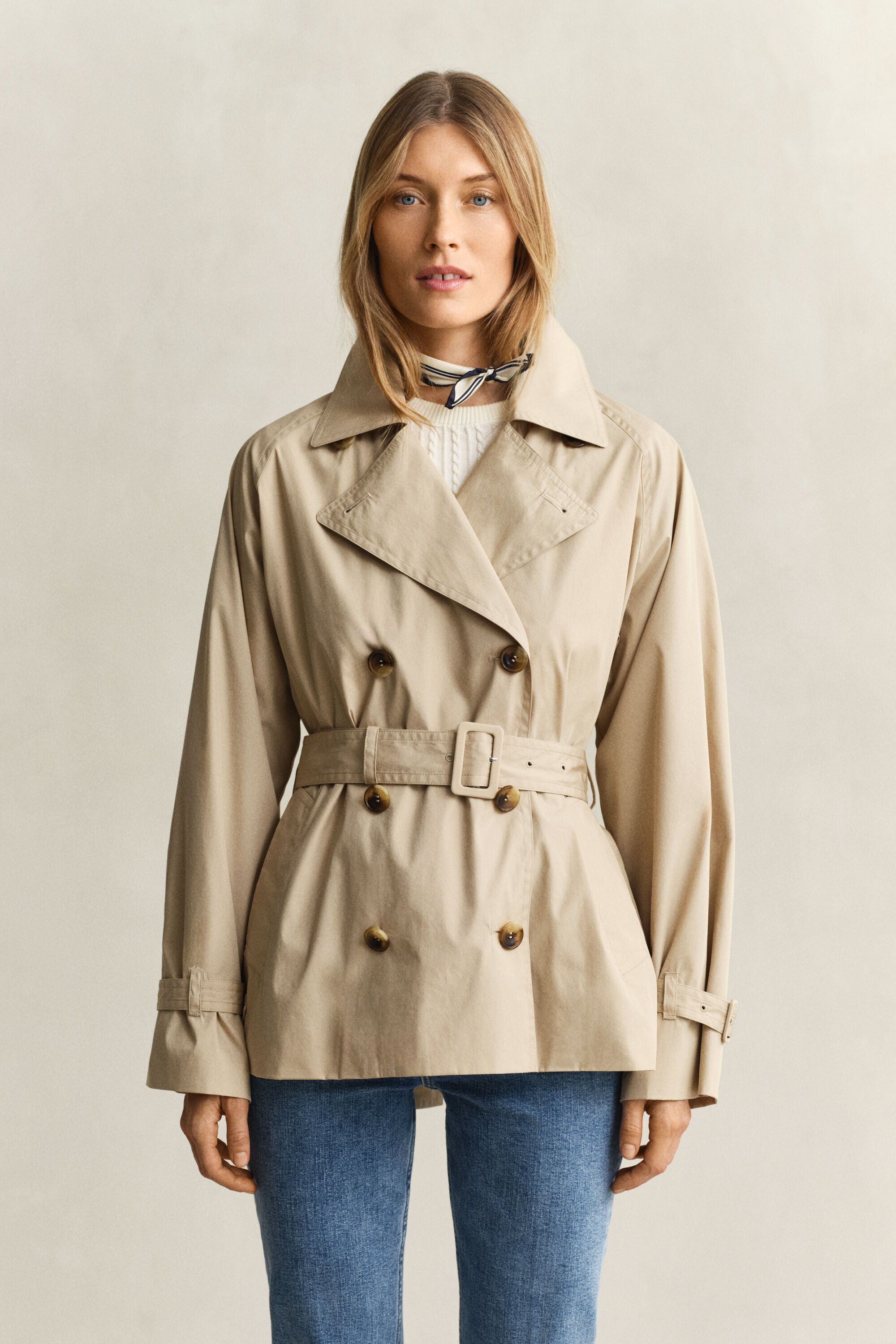 Kort og let trenchcoat