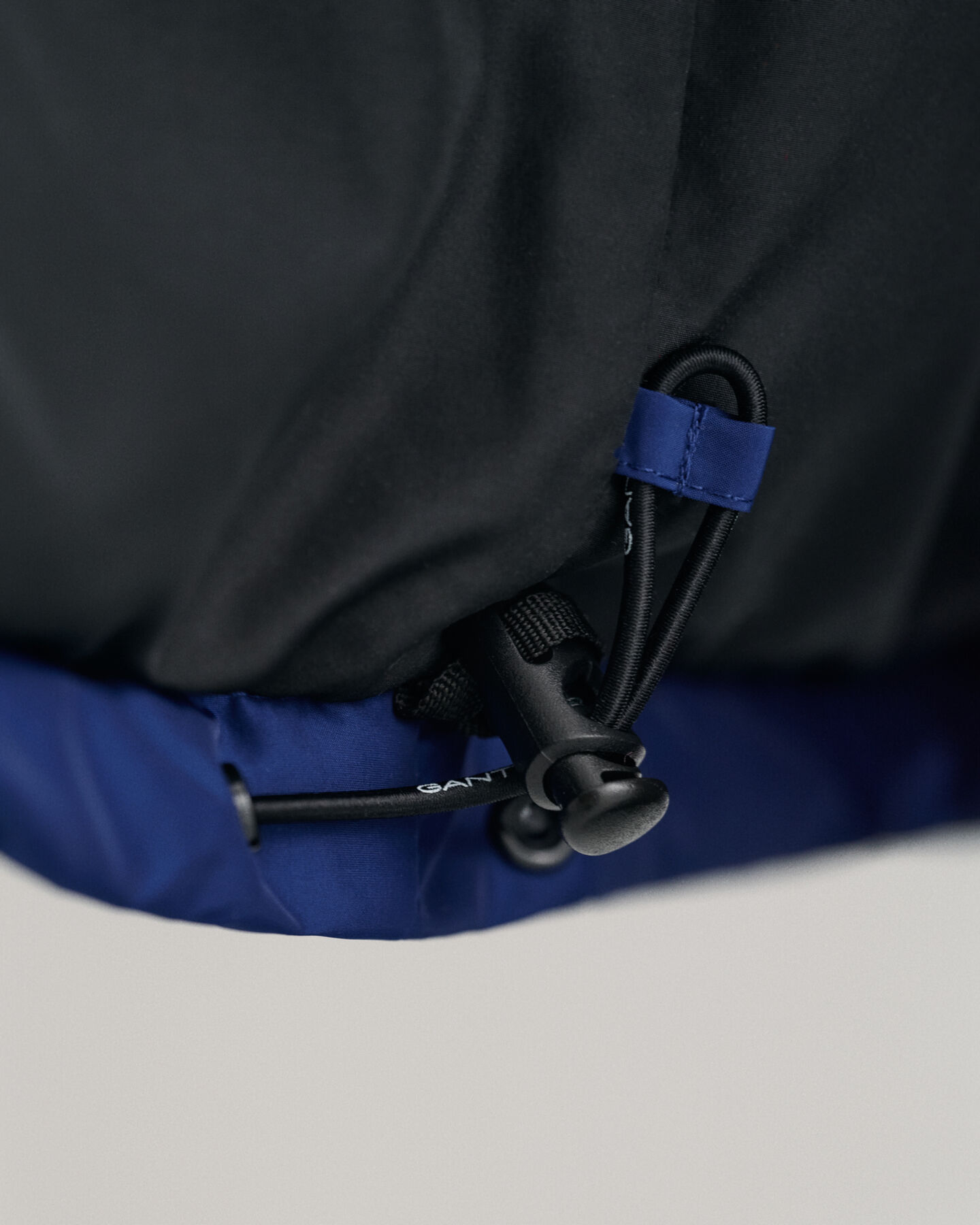 Jakke med blokke og vattering