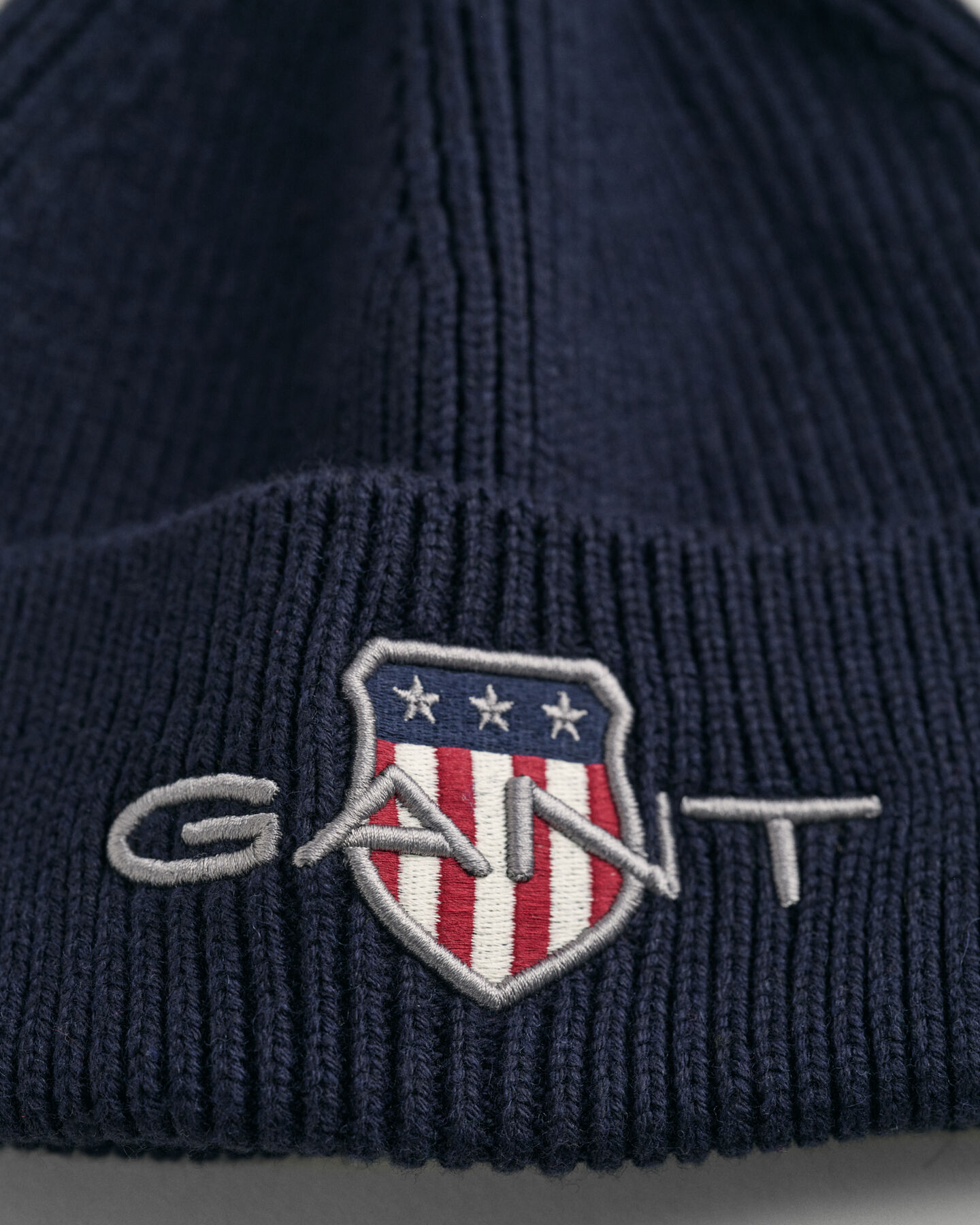 Kids Archive Shield beanie