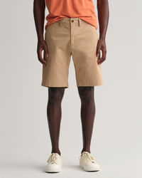 Hallden Slim fit shorts af twill