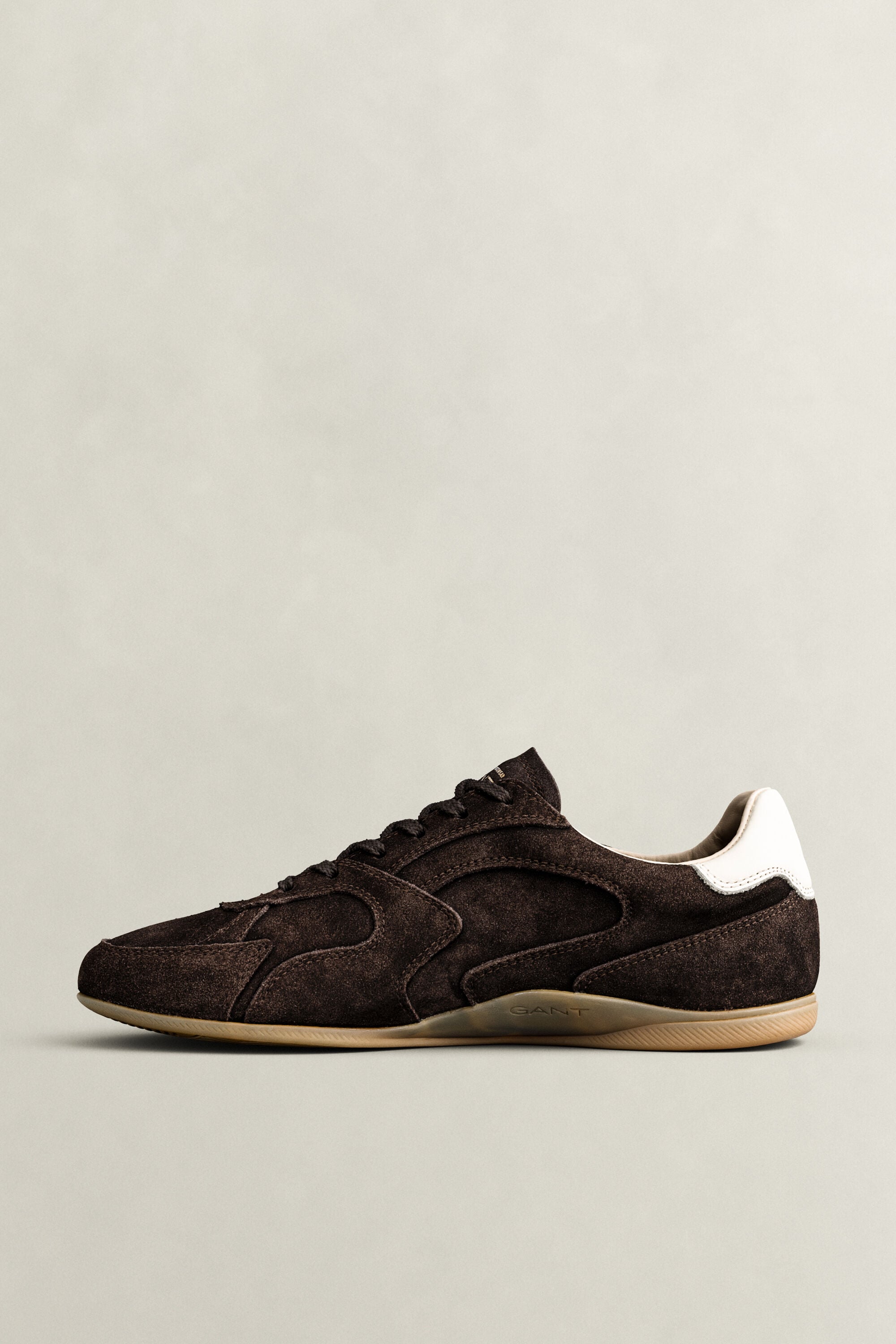 Sperly sneakers i ruskind