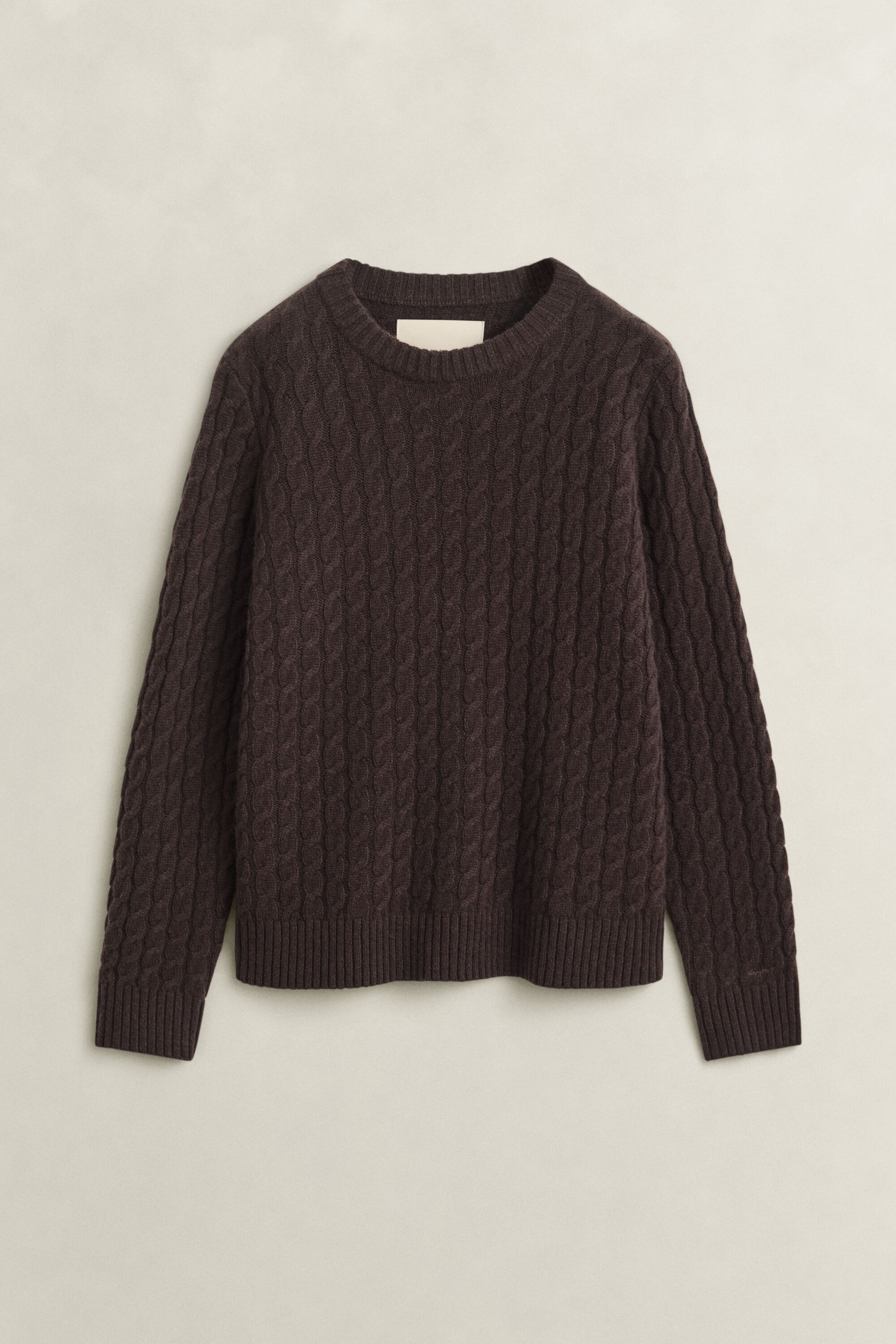 Sweater af kashmir med kabelstrik