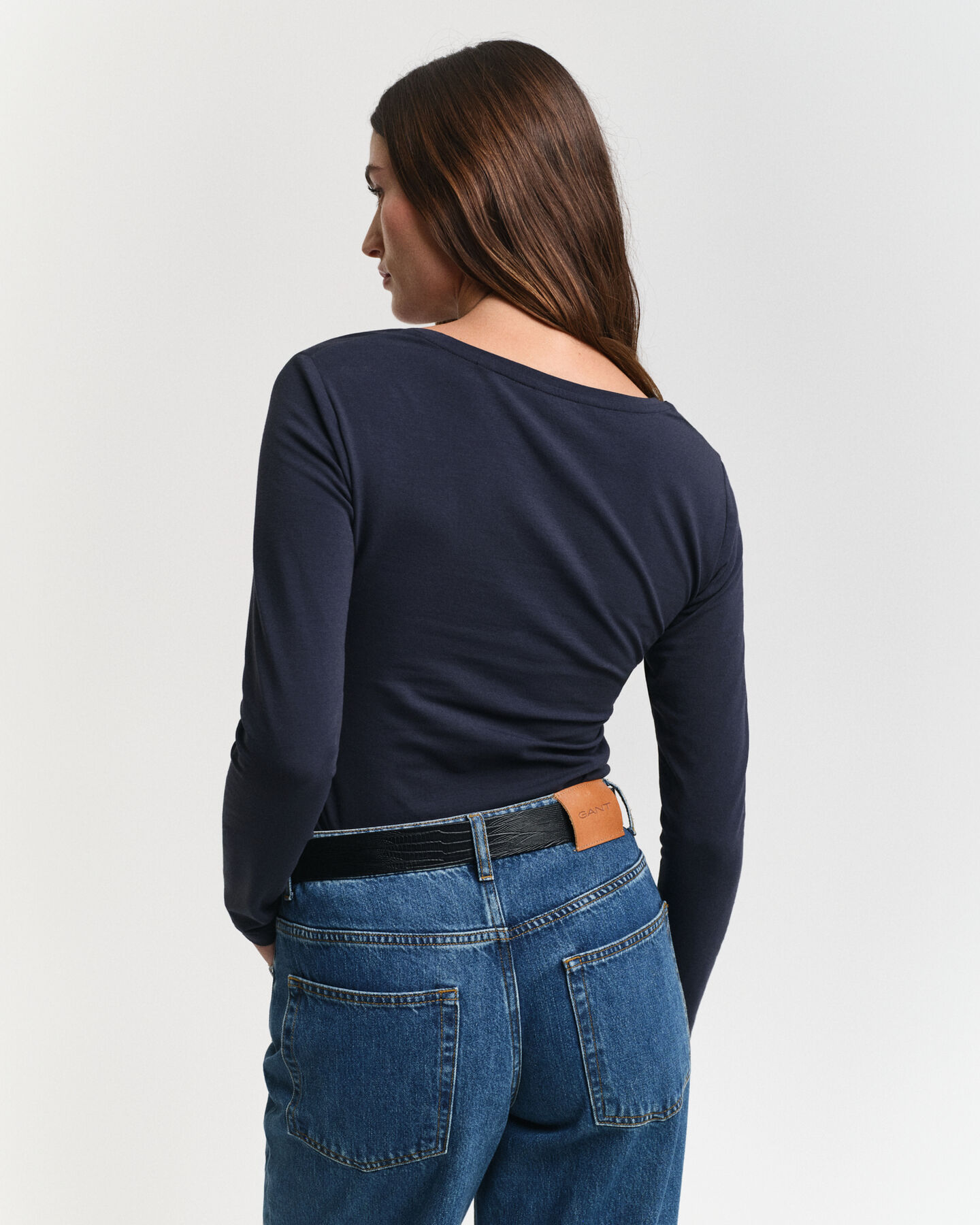 Langærmet top med rund halsudskæring