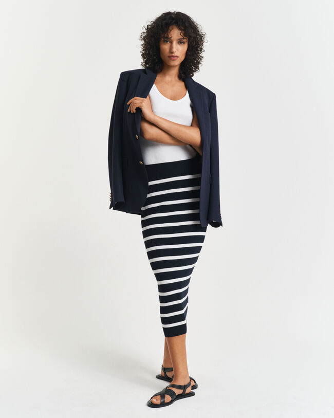 Stribet strikket nederdel