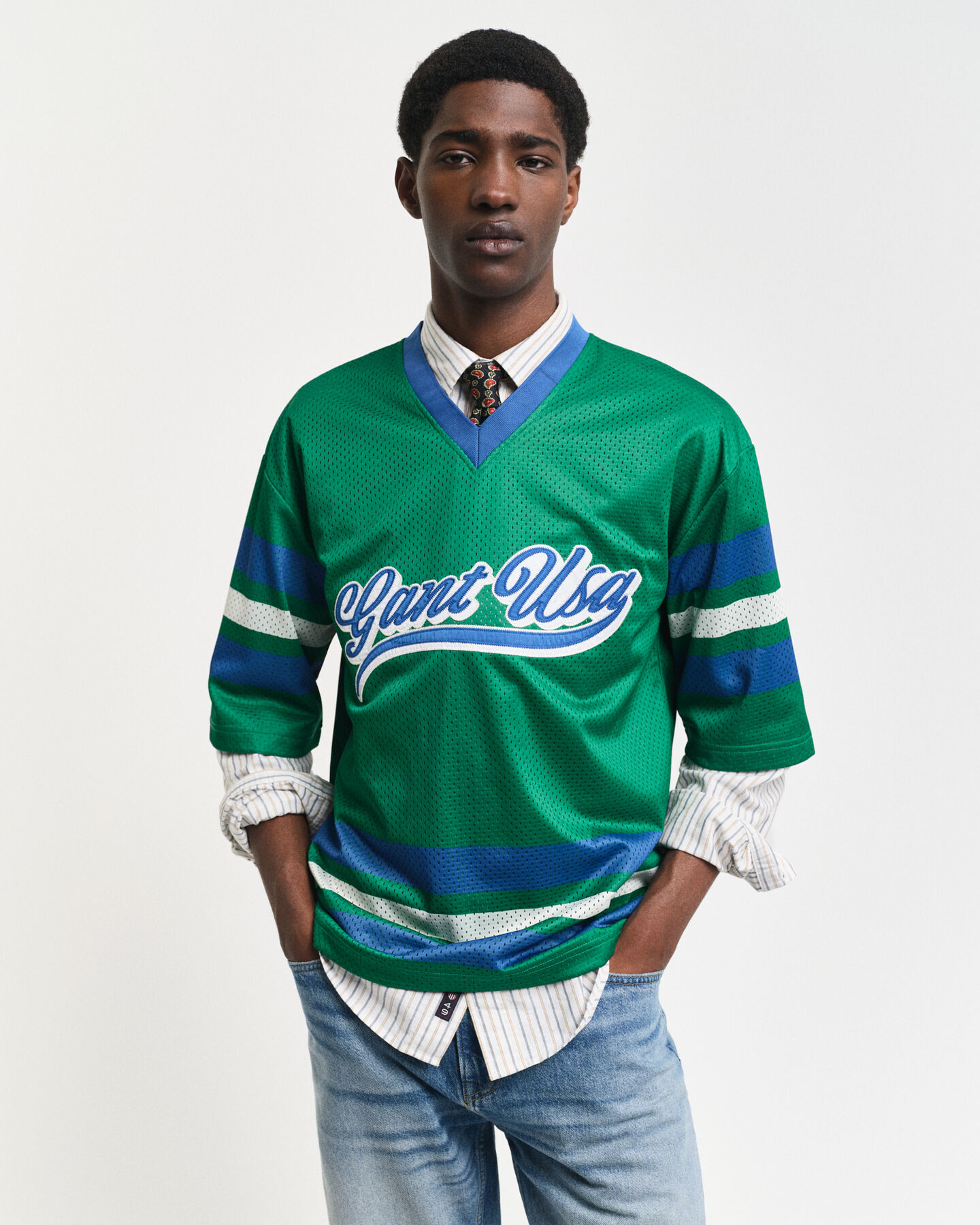 Kort&aelig;rmet sportsjersey af netstof