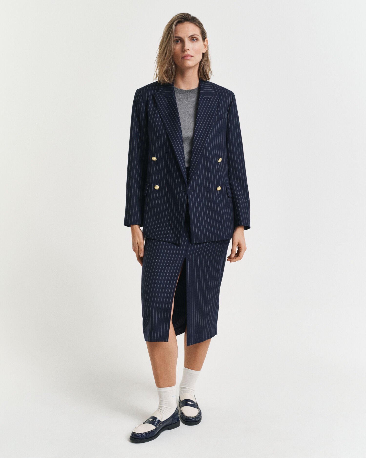 Let kortærmet sweater med crewneck