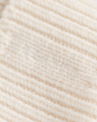 Ribstrikket beanie af uld