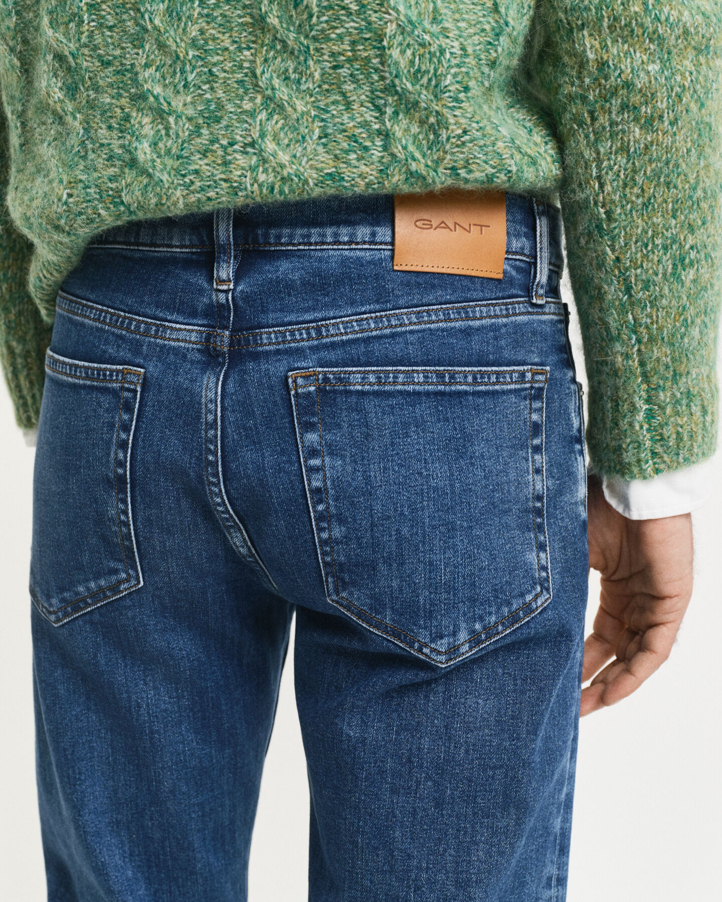 Regular fit jeans i let vask