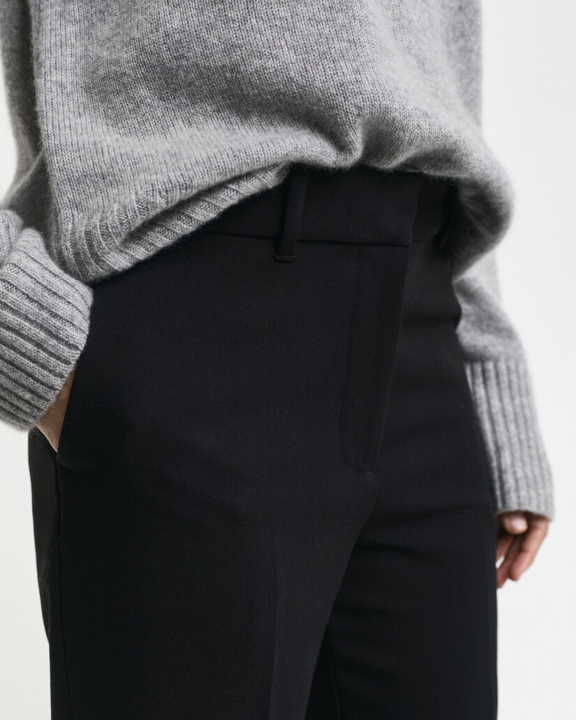 Slim fit bukser med svaj