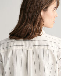 Relaxed fit Luxury Oxford skjorte med striber og korte &aelig;rmer