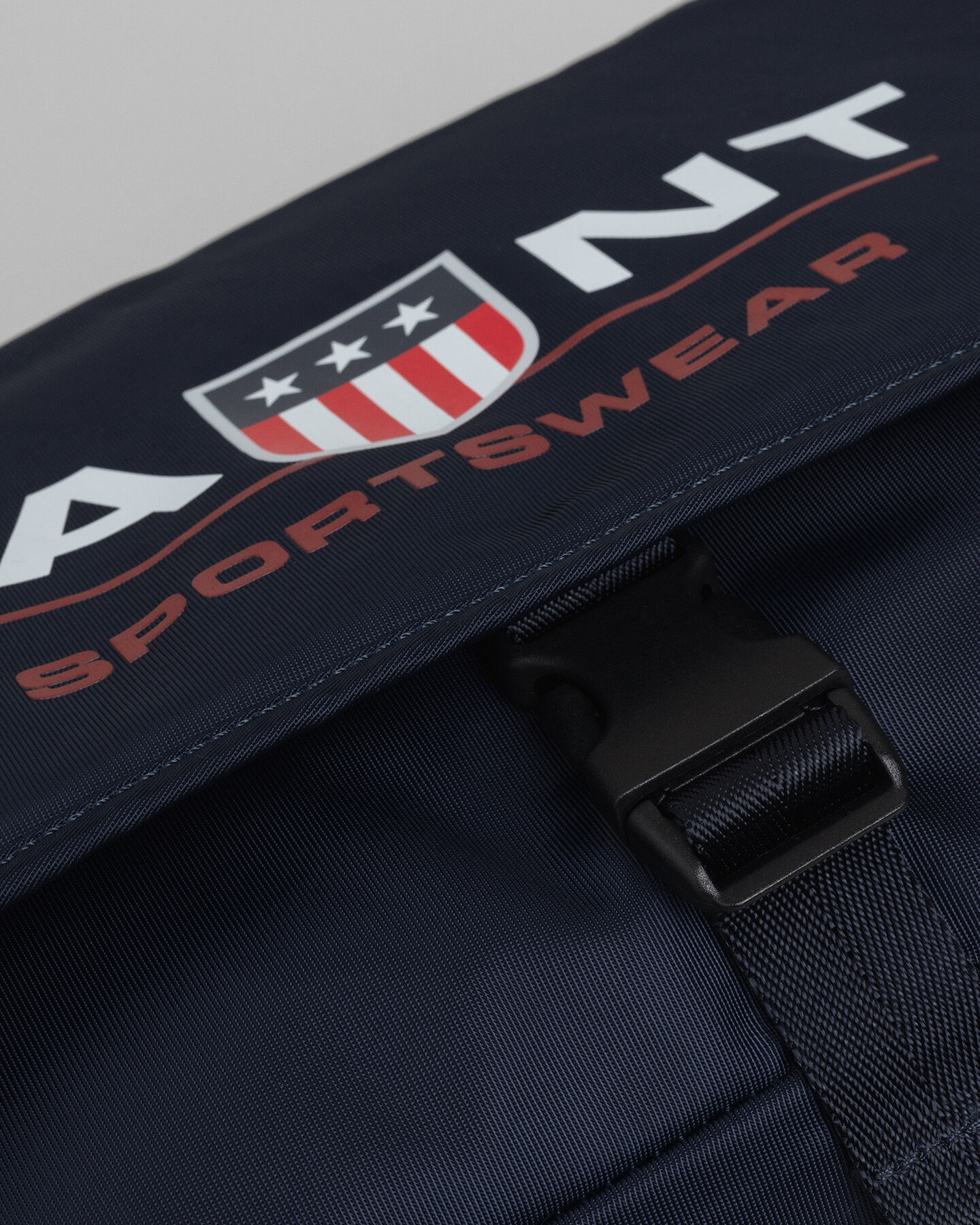 Retro Shield dokumenttaske