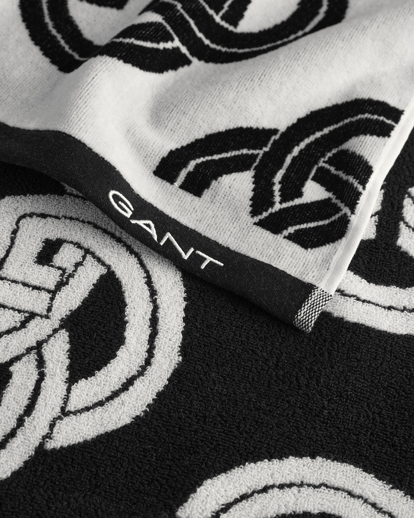 Strandhåndklæde med monogram-tryk