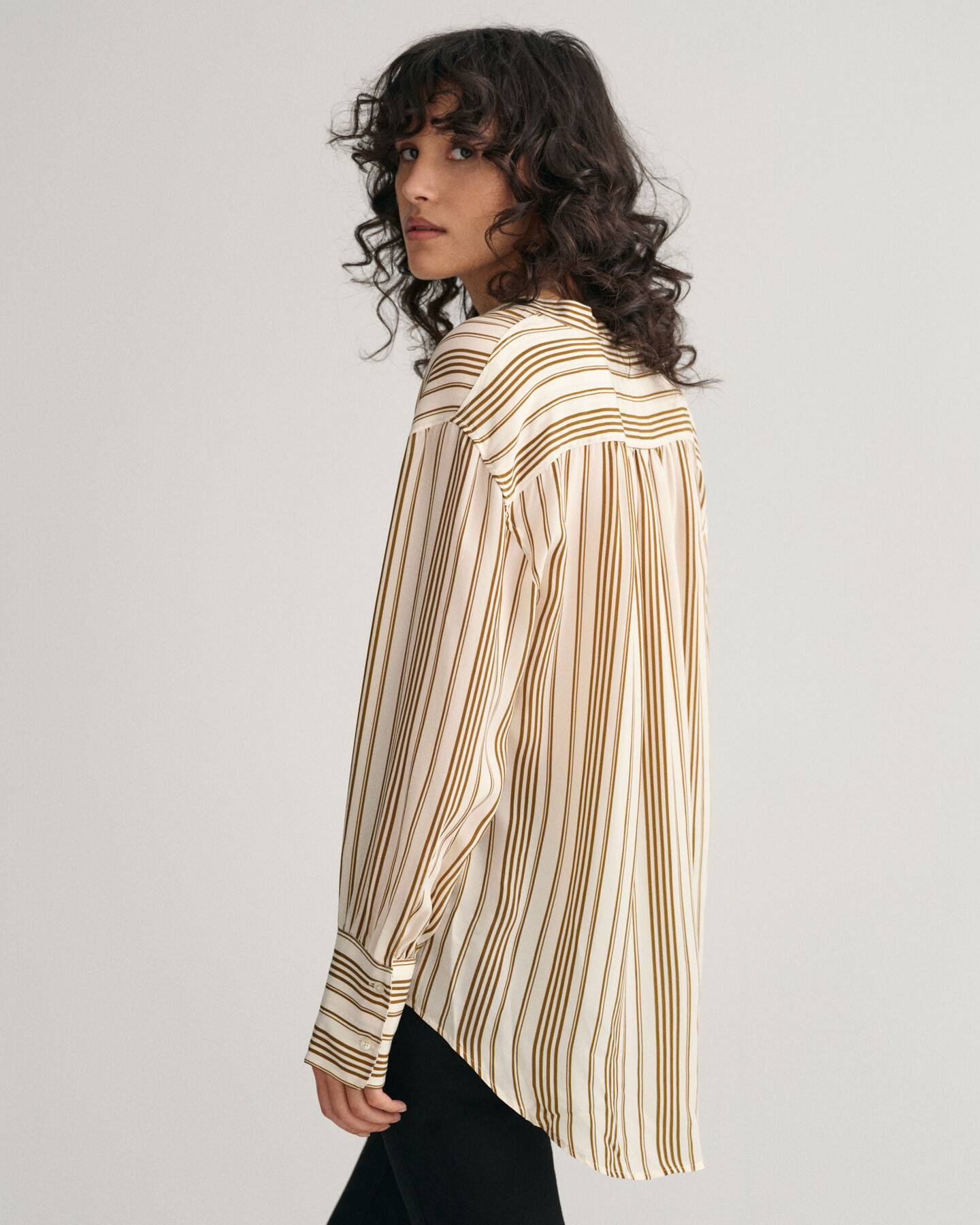 Relaxed fit stribet skjorte