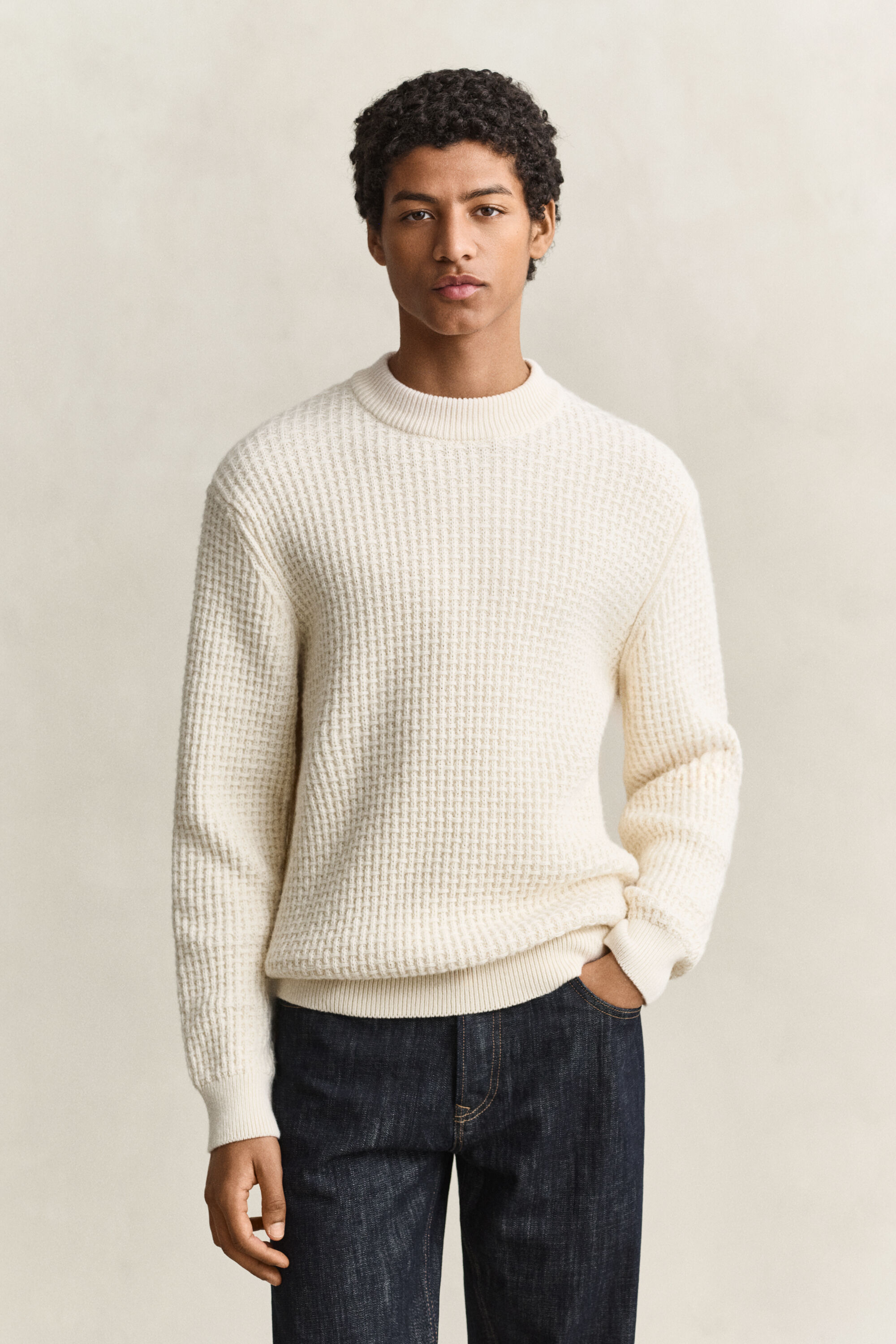 Tekstureret sweater i bomuld og uld med mock-neck