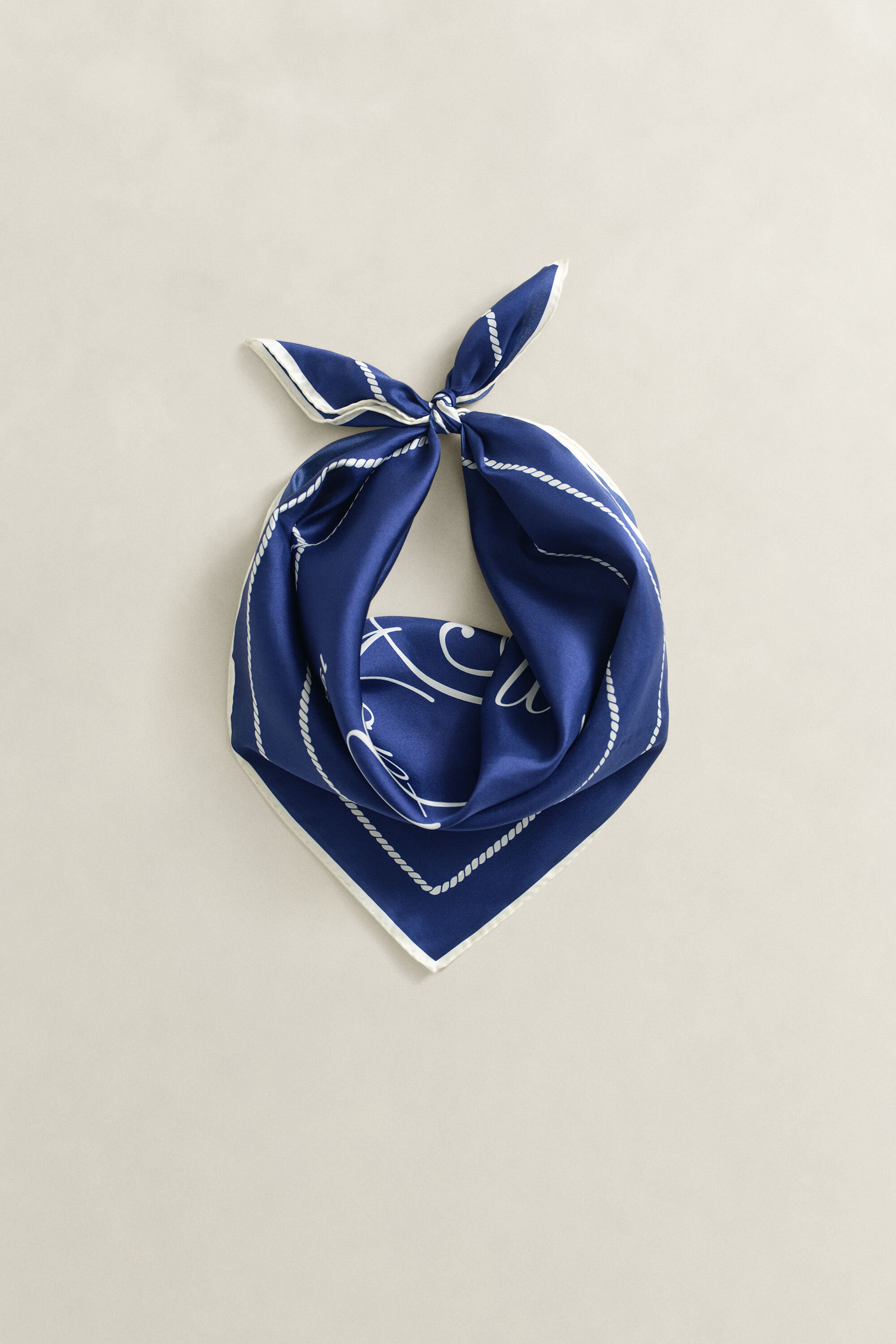 Silketørklæde med rebtryk