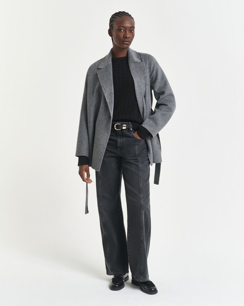 Crewneck sweater af kashmir med kabelstrik