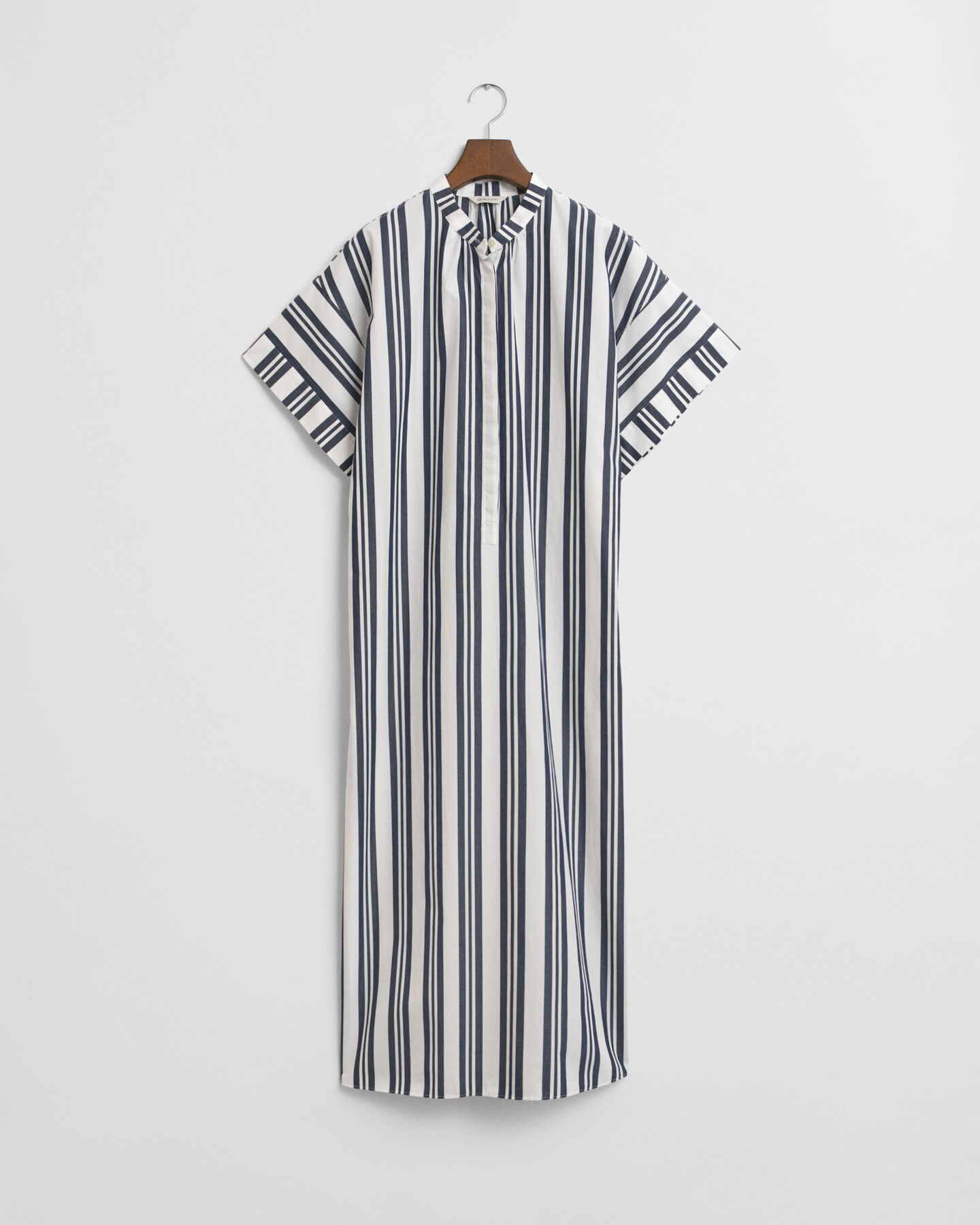 Stribet kaftan-kjole
